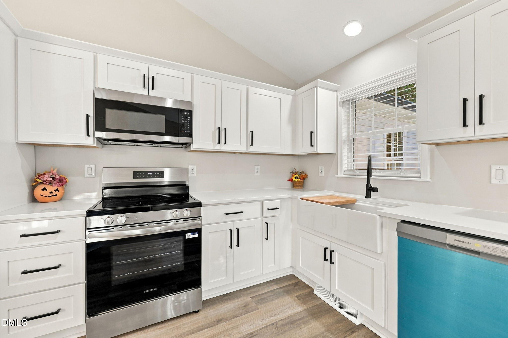 2005 Sunny Way Property Photo 8