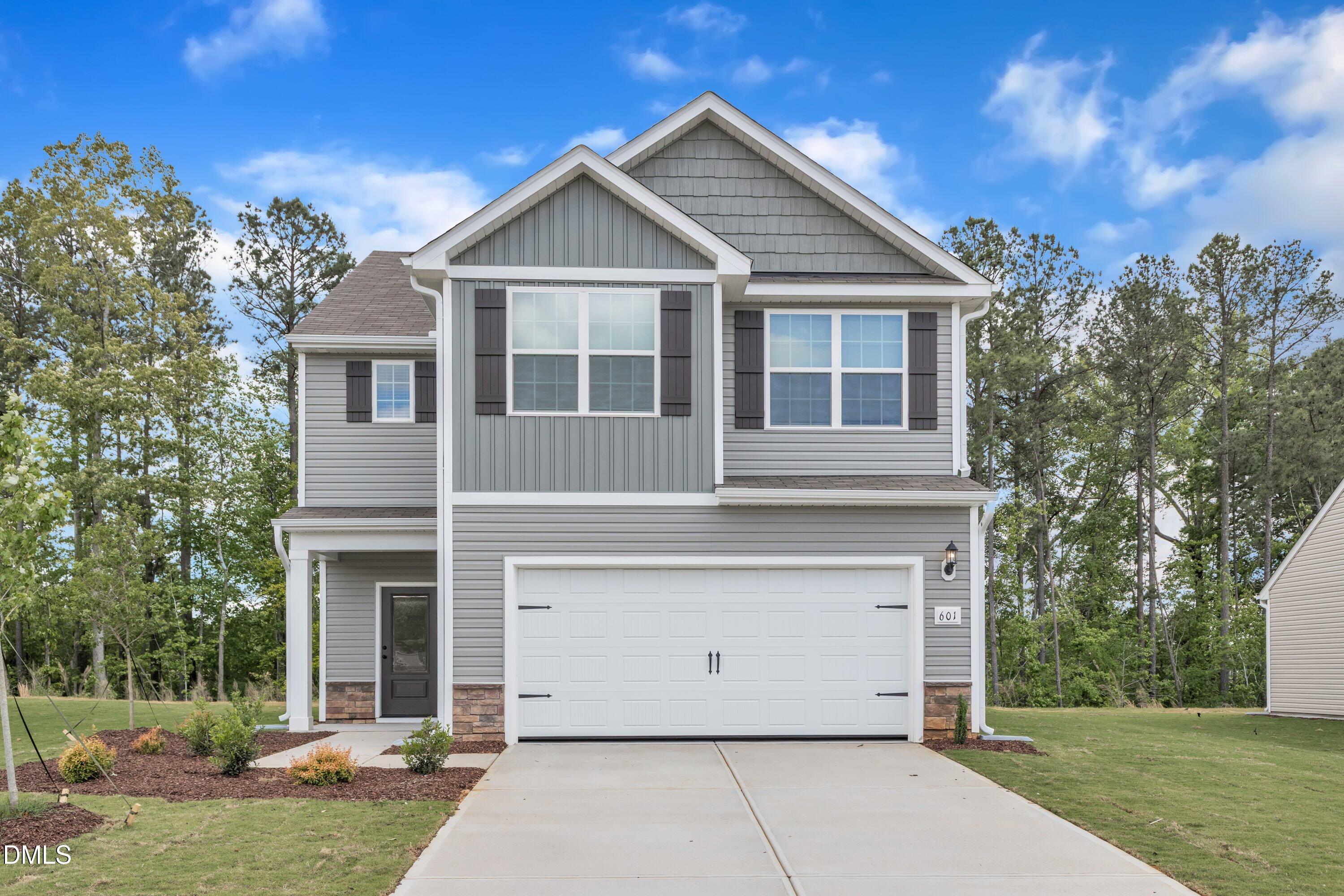 104 Flue Court Property Photo 1