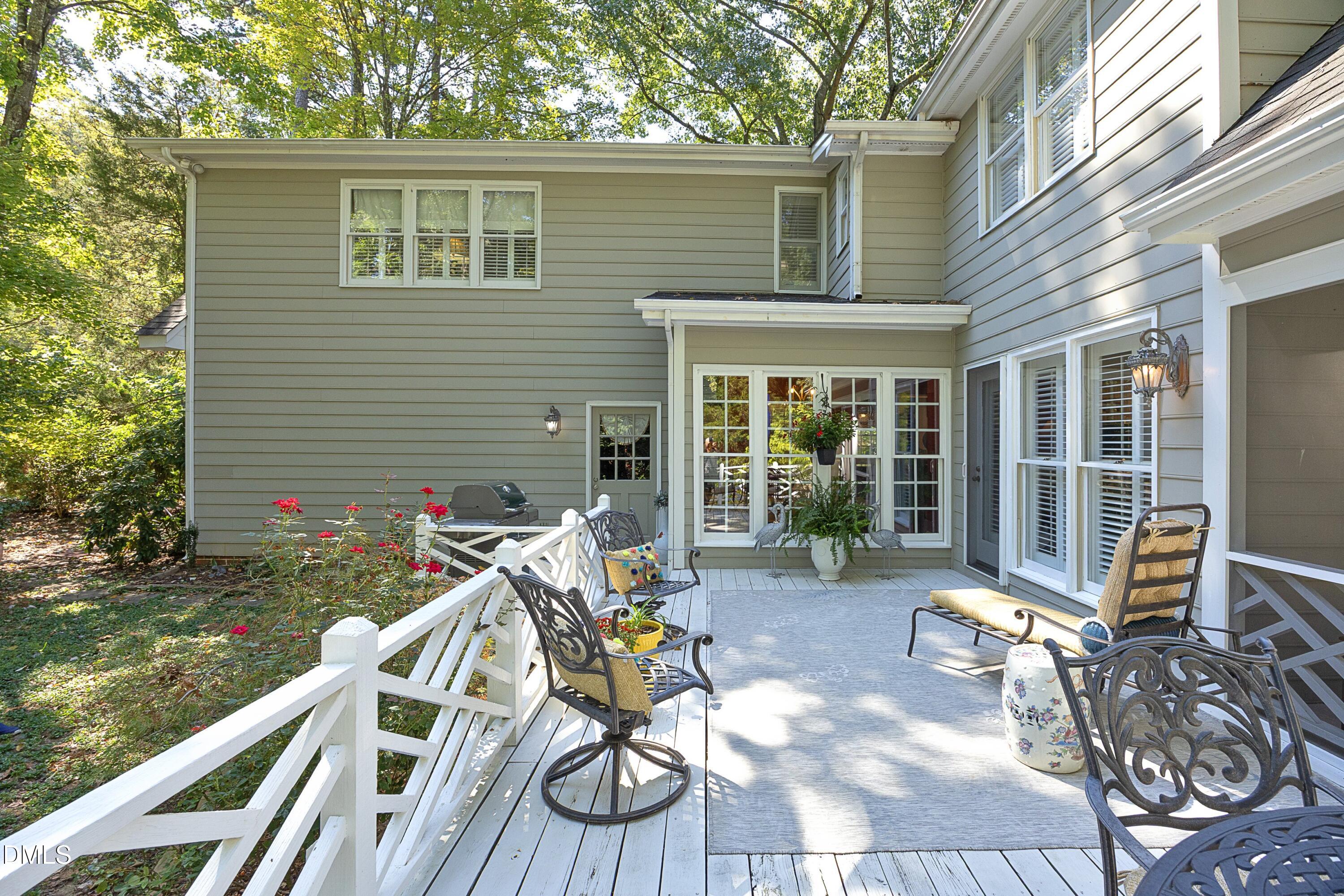 8801 Old Tom Way Property Photo 4