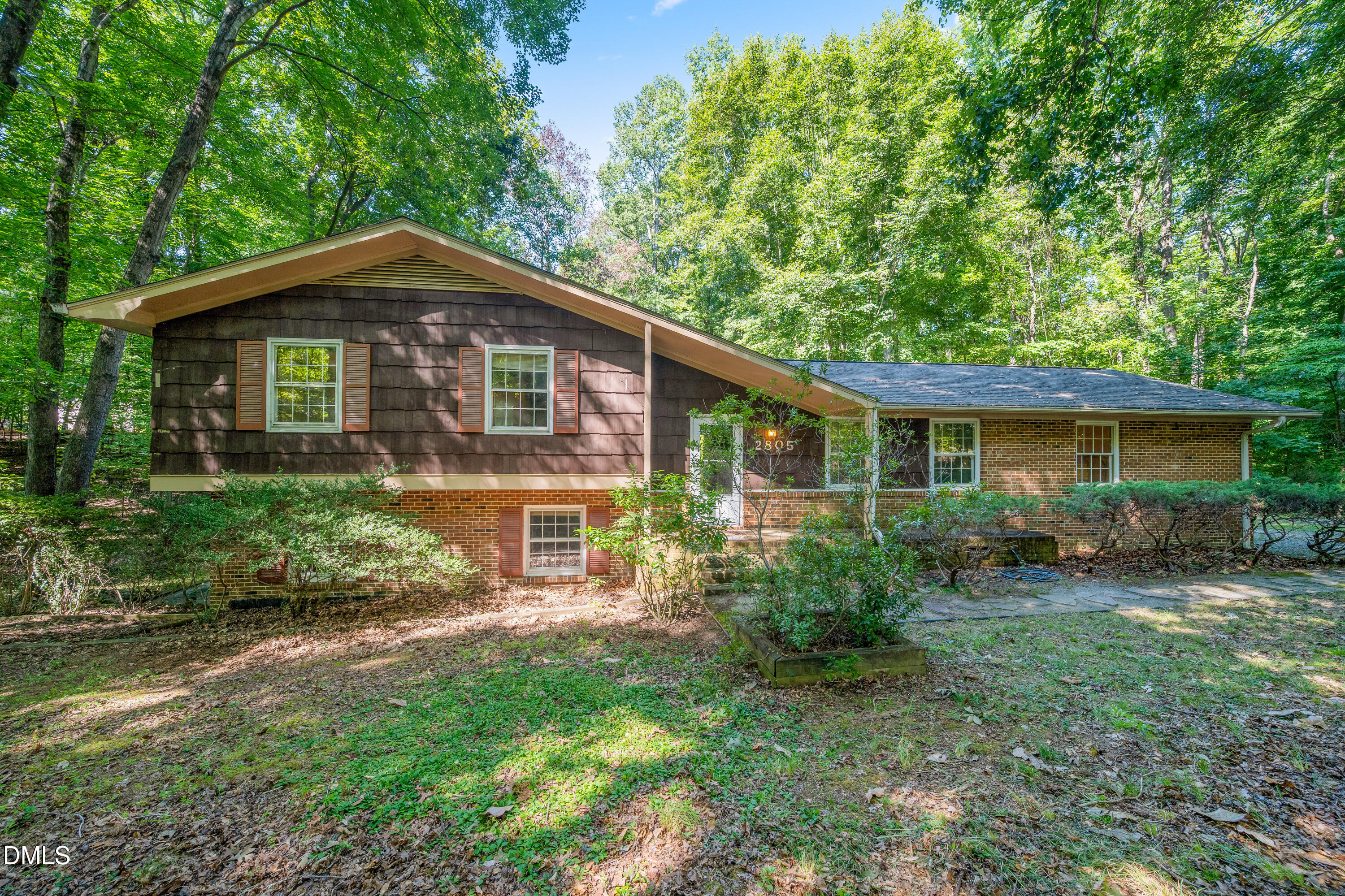 2805 Sparger Road Property Photo 1