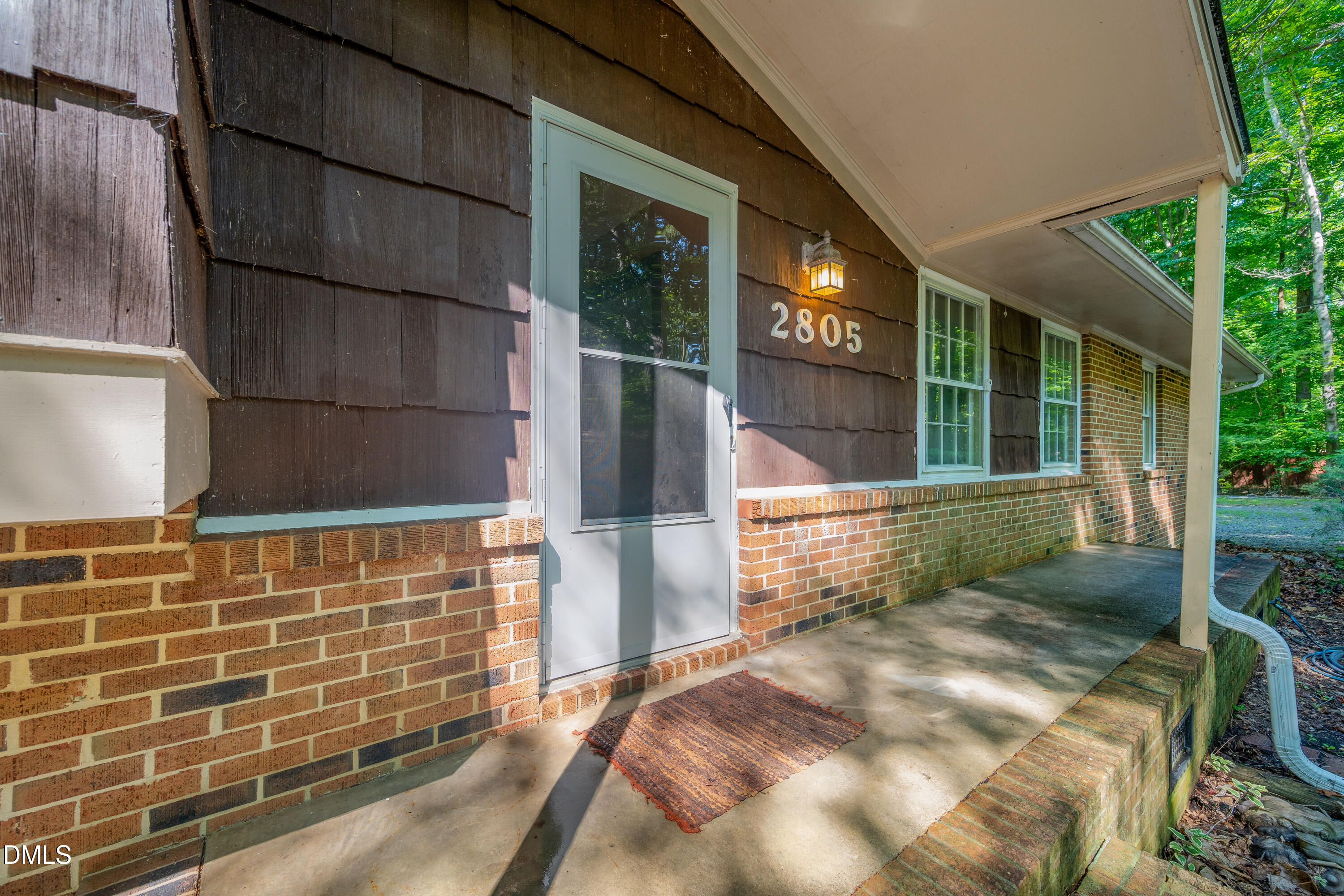 2805 Sparger Road Property Photo 3