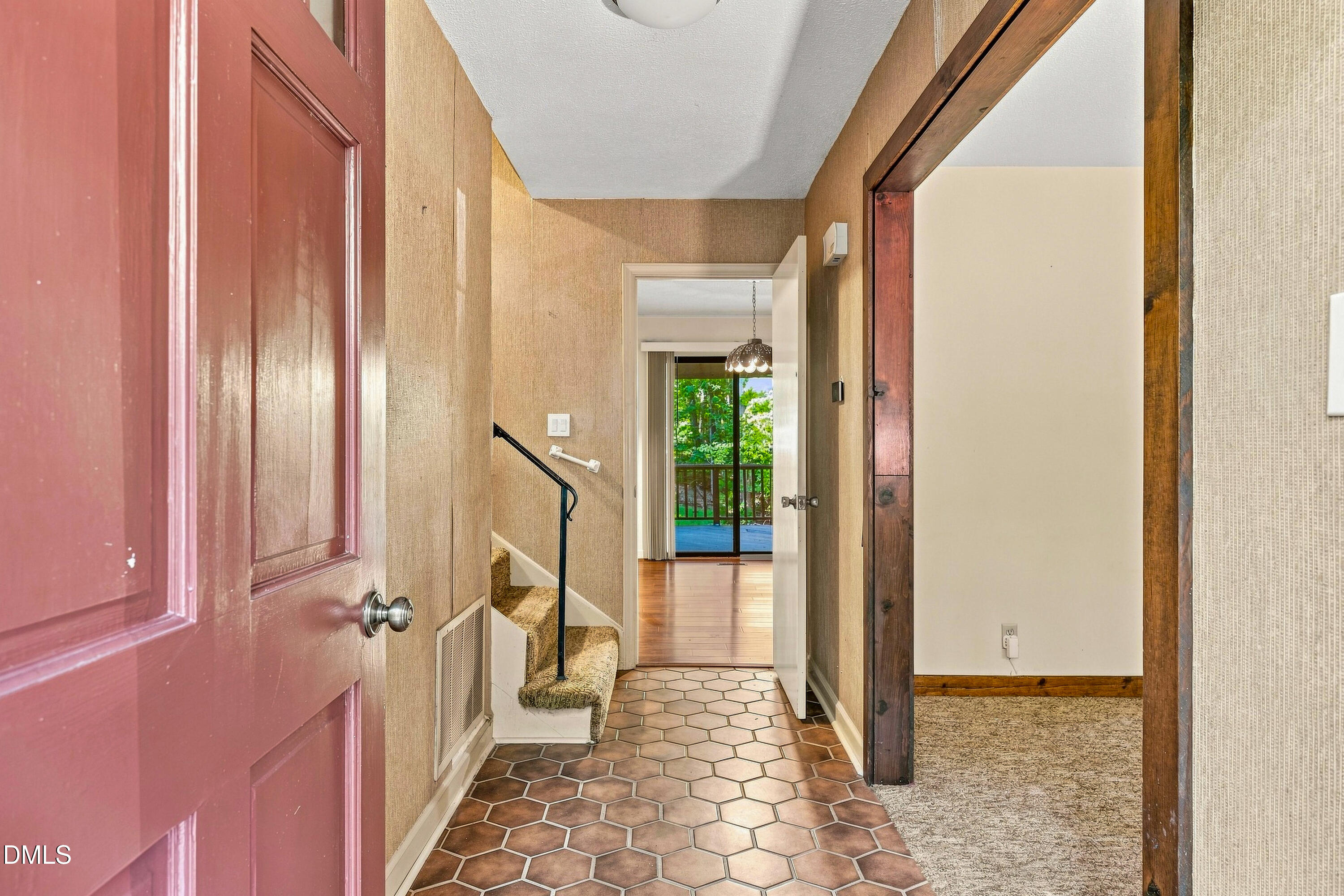 2805 Sparger Road Property Photo 4
