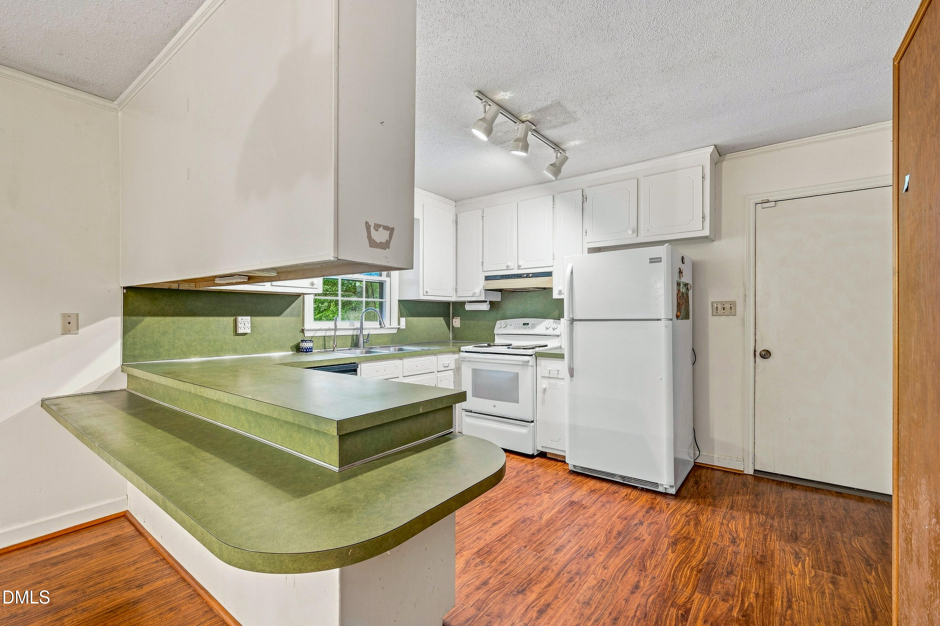 2805 Sparger Road Property Photo 11