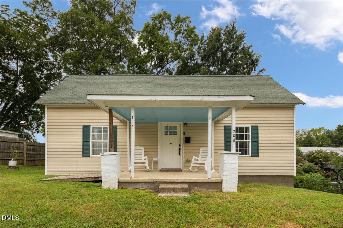 206 S Ellington Street Property Photo 1