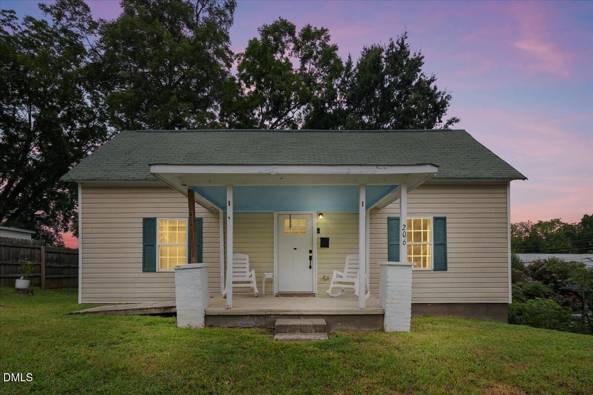 206 S Ellington Street Property Photo 2