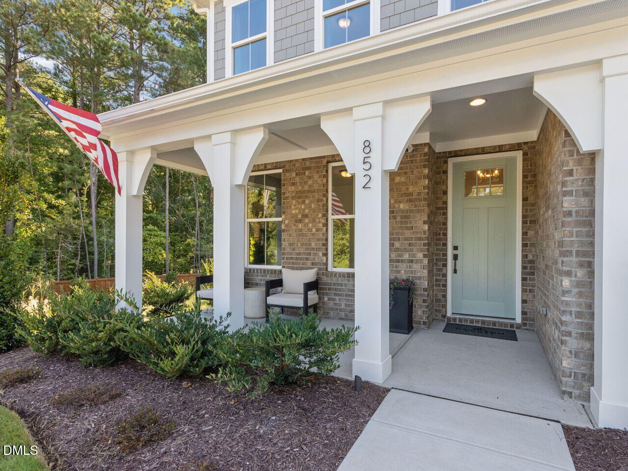 852 Dragonfly Pond Way Property Photo 3