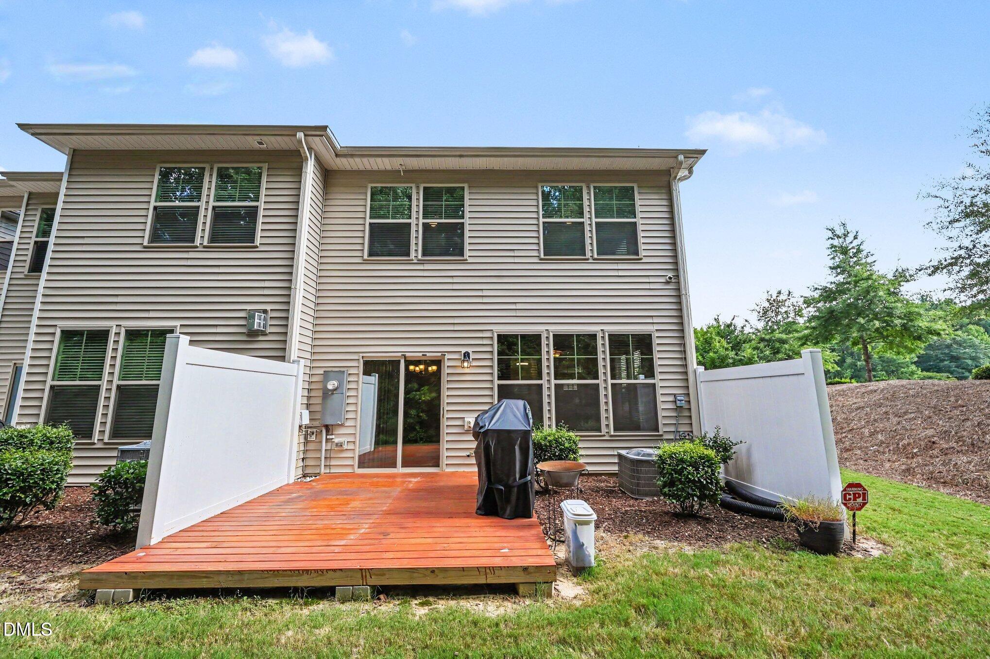 1003 Apogee Drive Property Photo 26