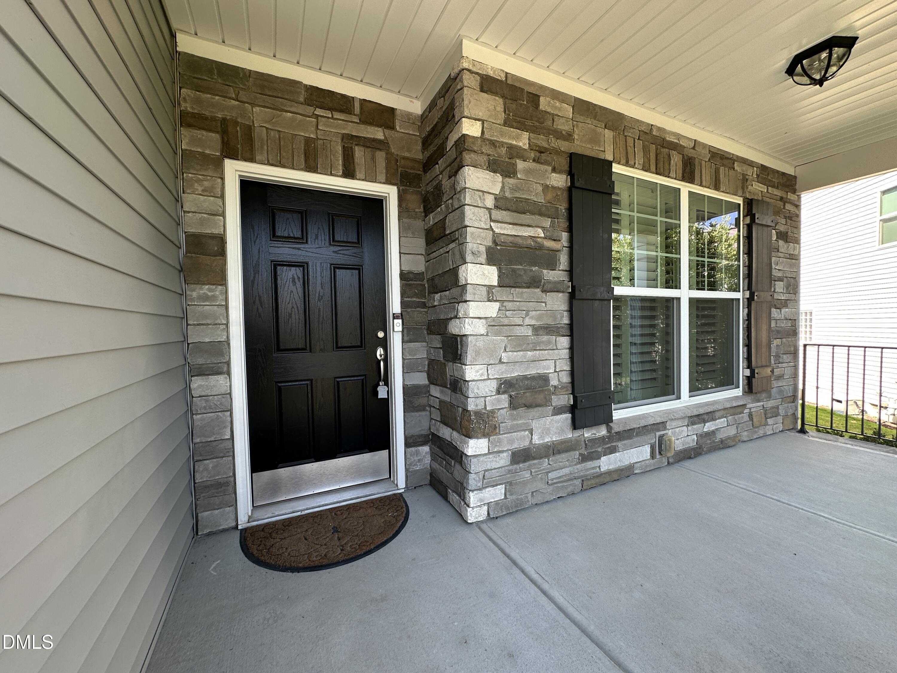 109 Bushwood Court Property Photo 2
