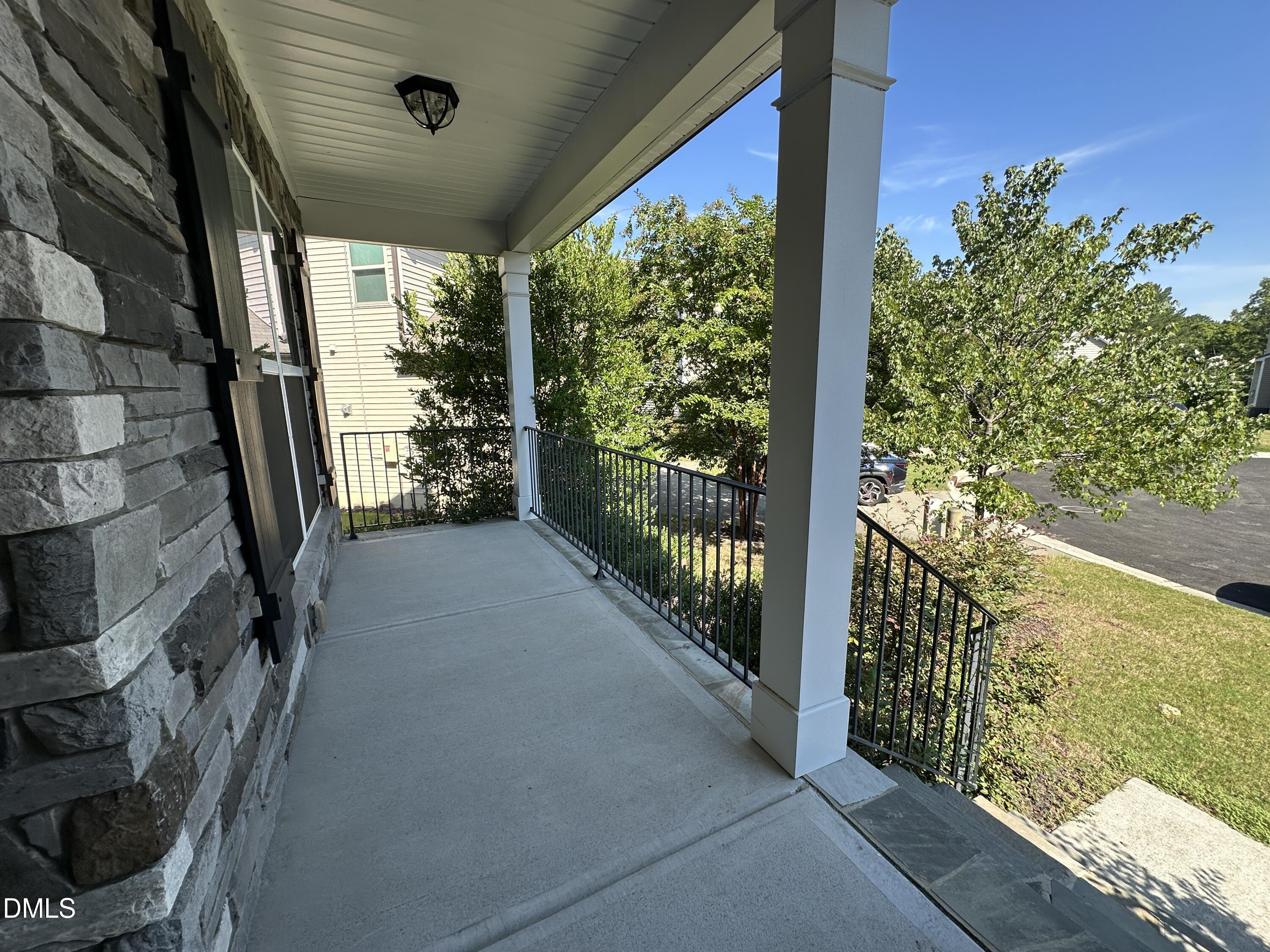 109 Bushwood Court Property Photo 3
