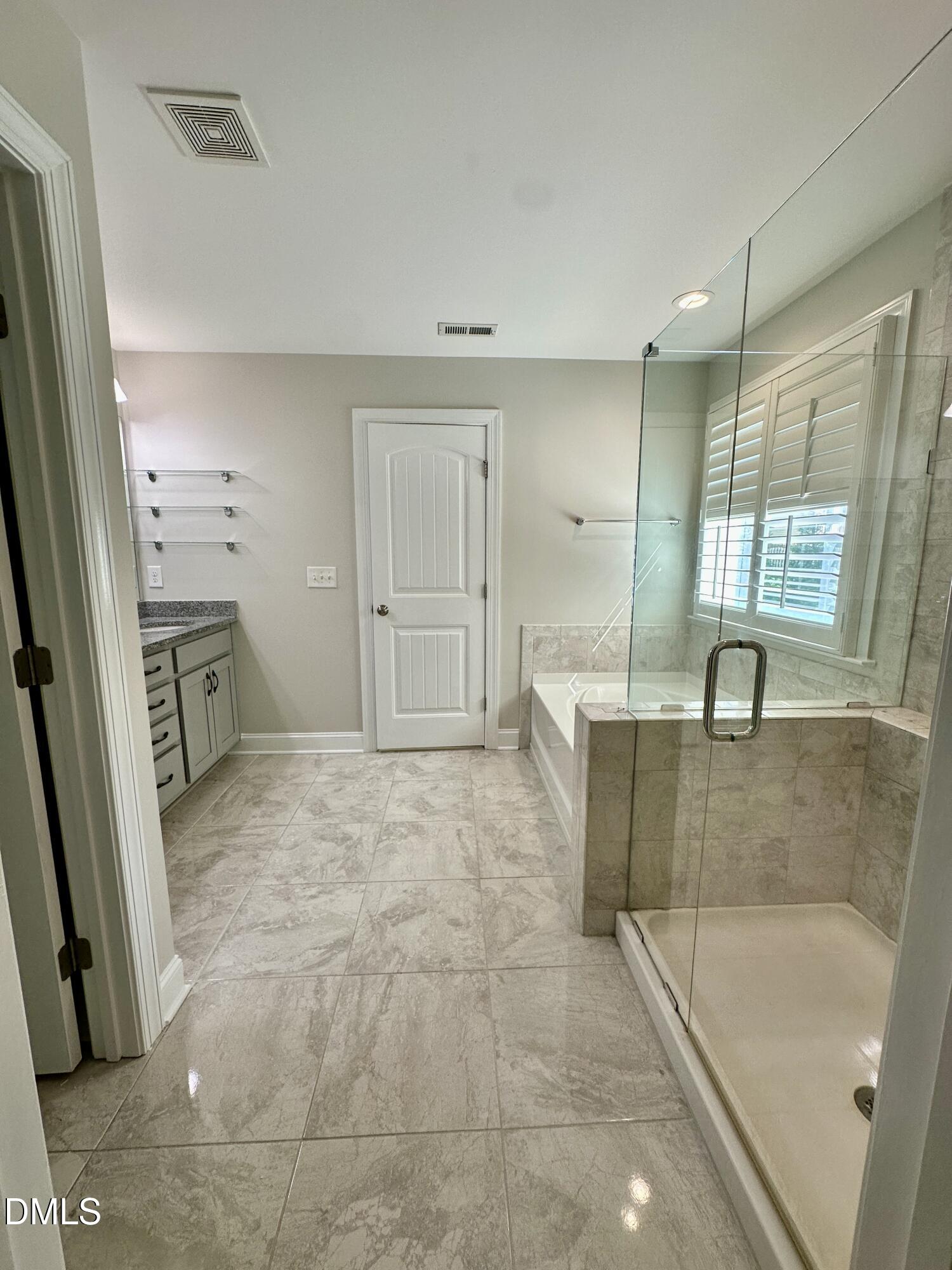 109 Bushwood Court Property Photo 20