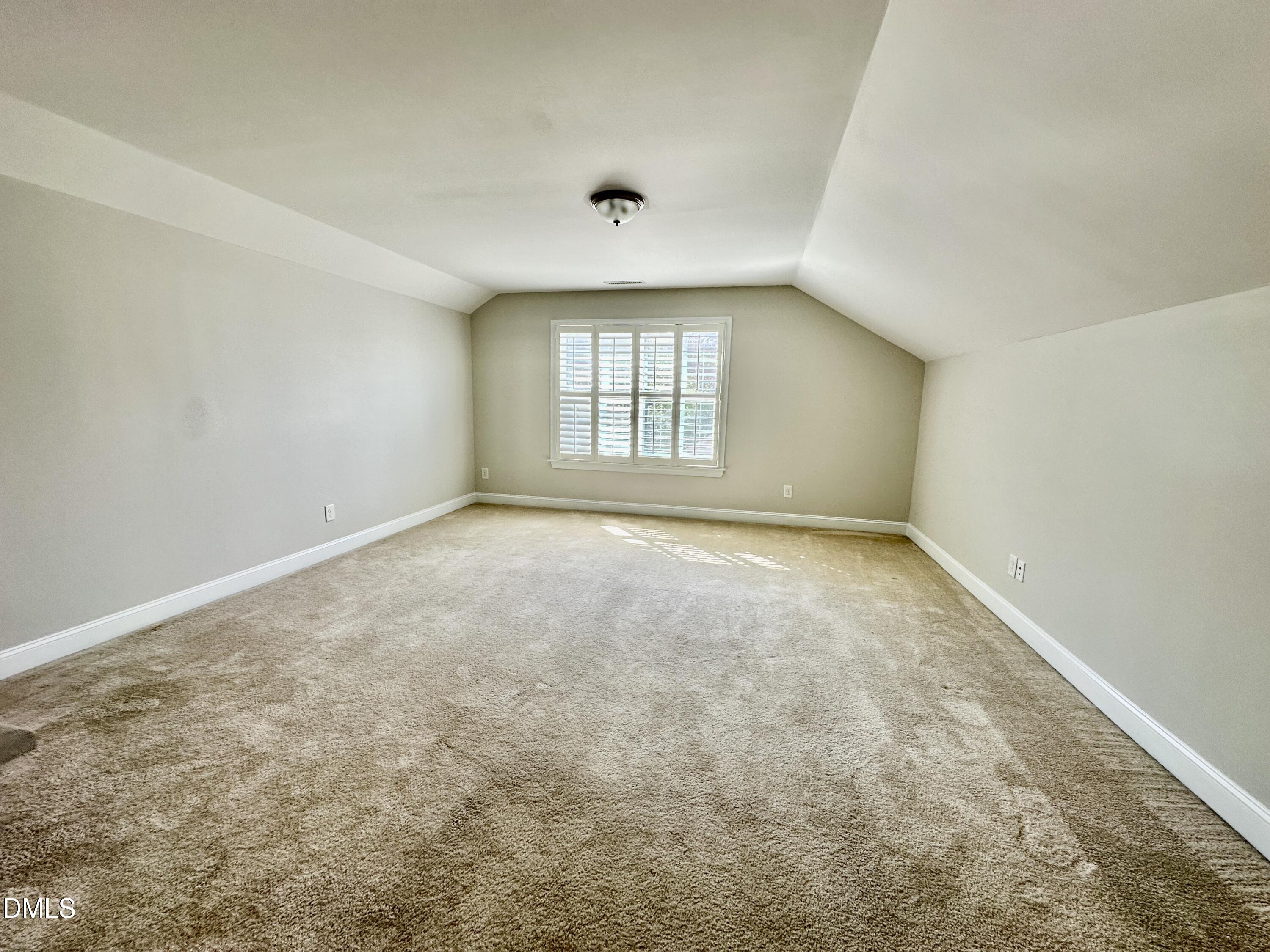 109 Bushwood Court Property Photo 30