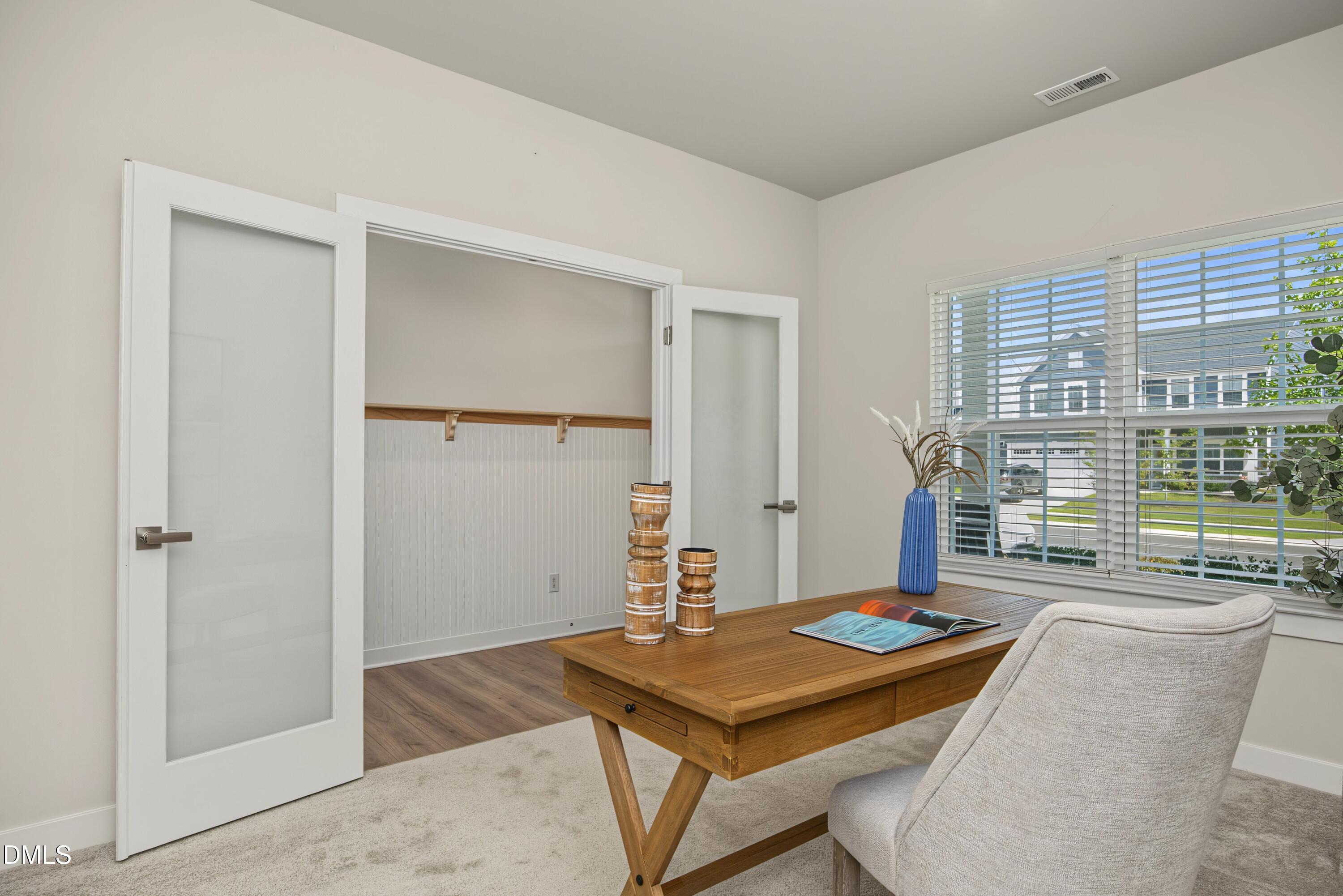 1056 Chevy Park Landing Property Photo 11
