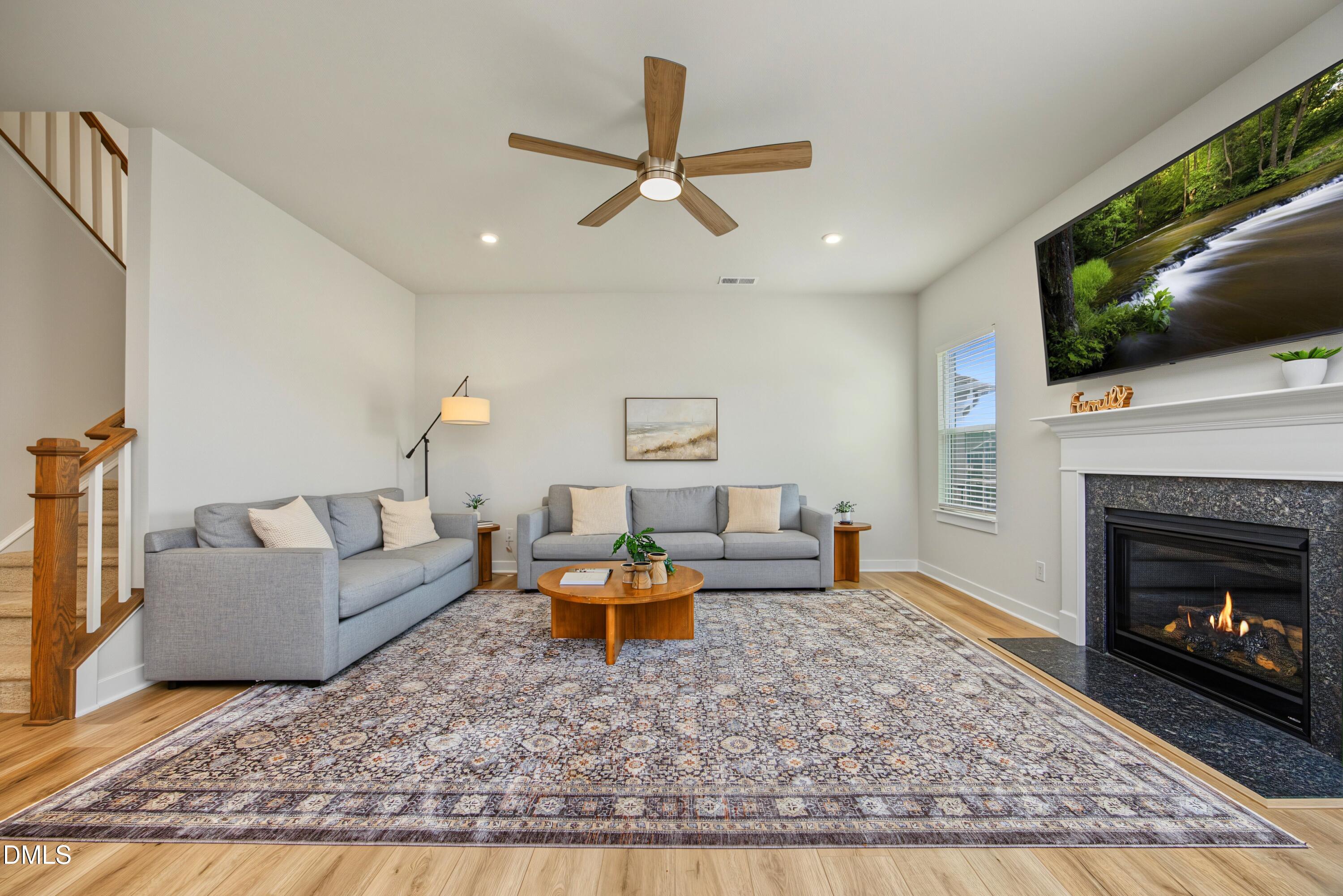 1056 Chevy Park Landing Property Photo 12