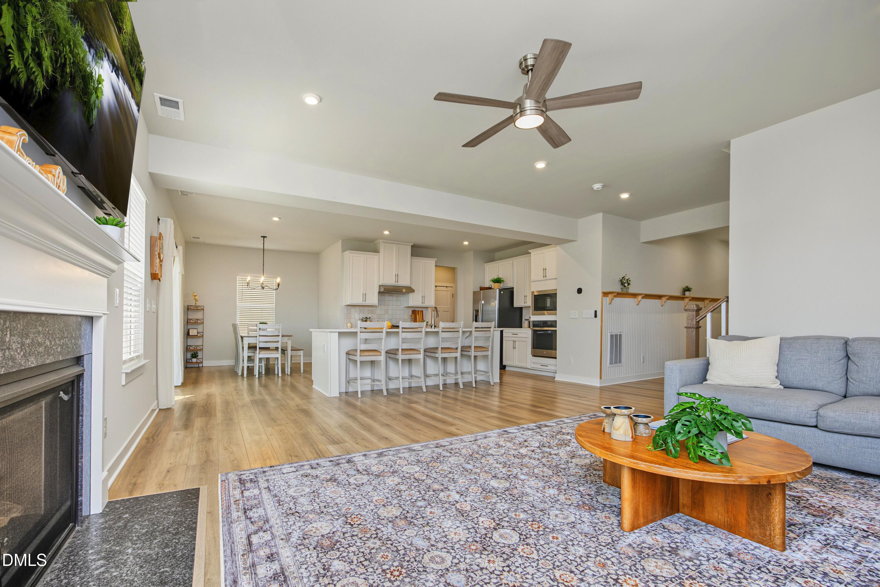 1056 Chevy Park Landing Property Photo 15
