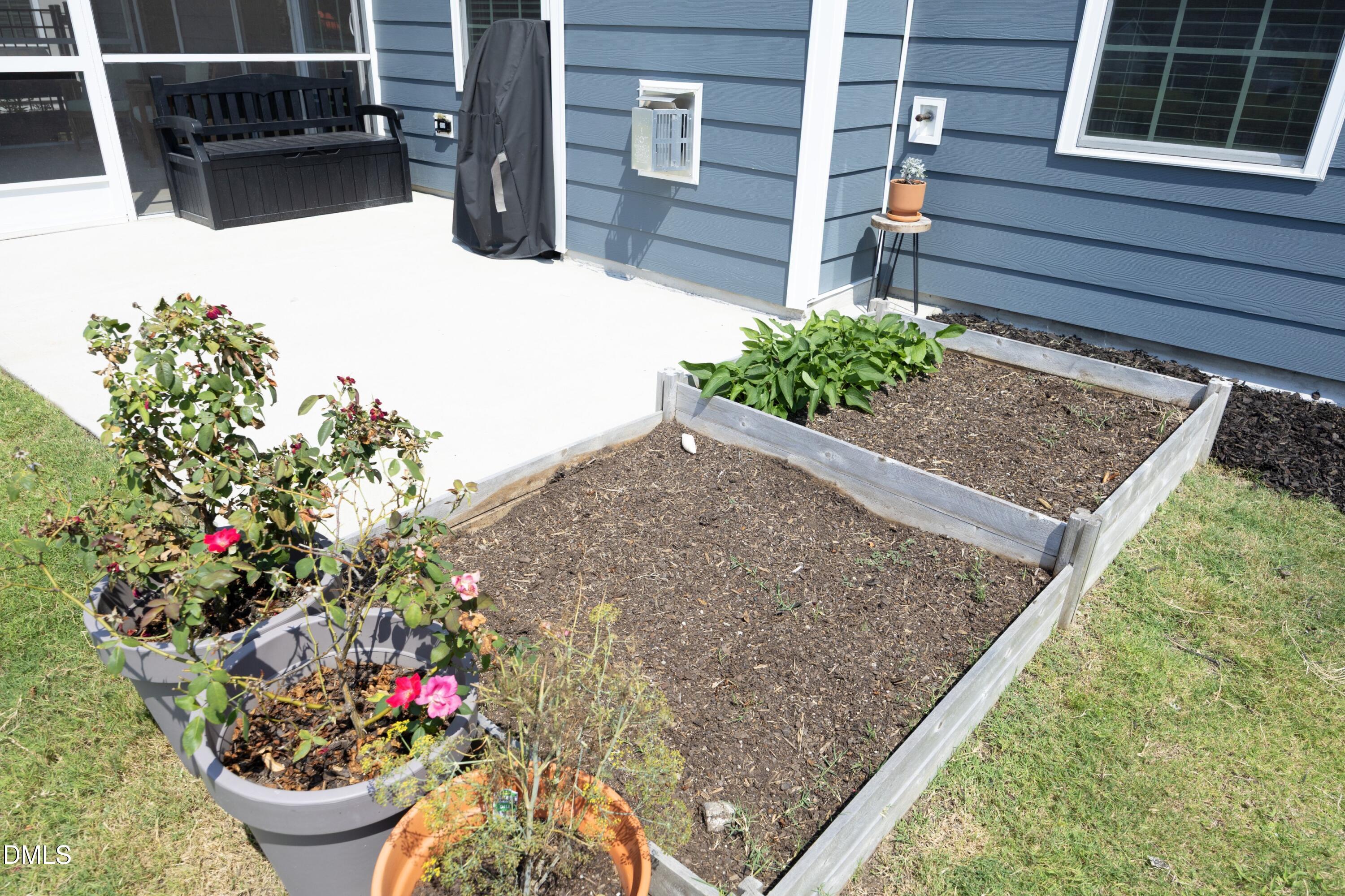 1056 Chevy Park Landing Property Photo 38