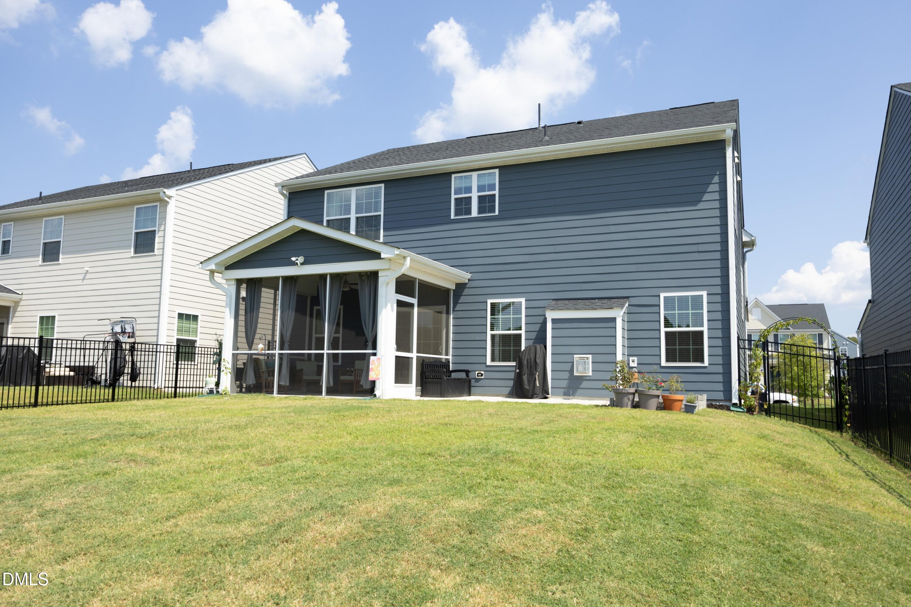 1056 Chevy Park Landing Property Photo 43