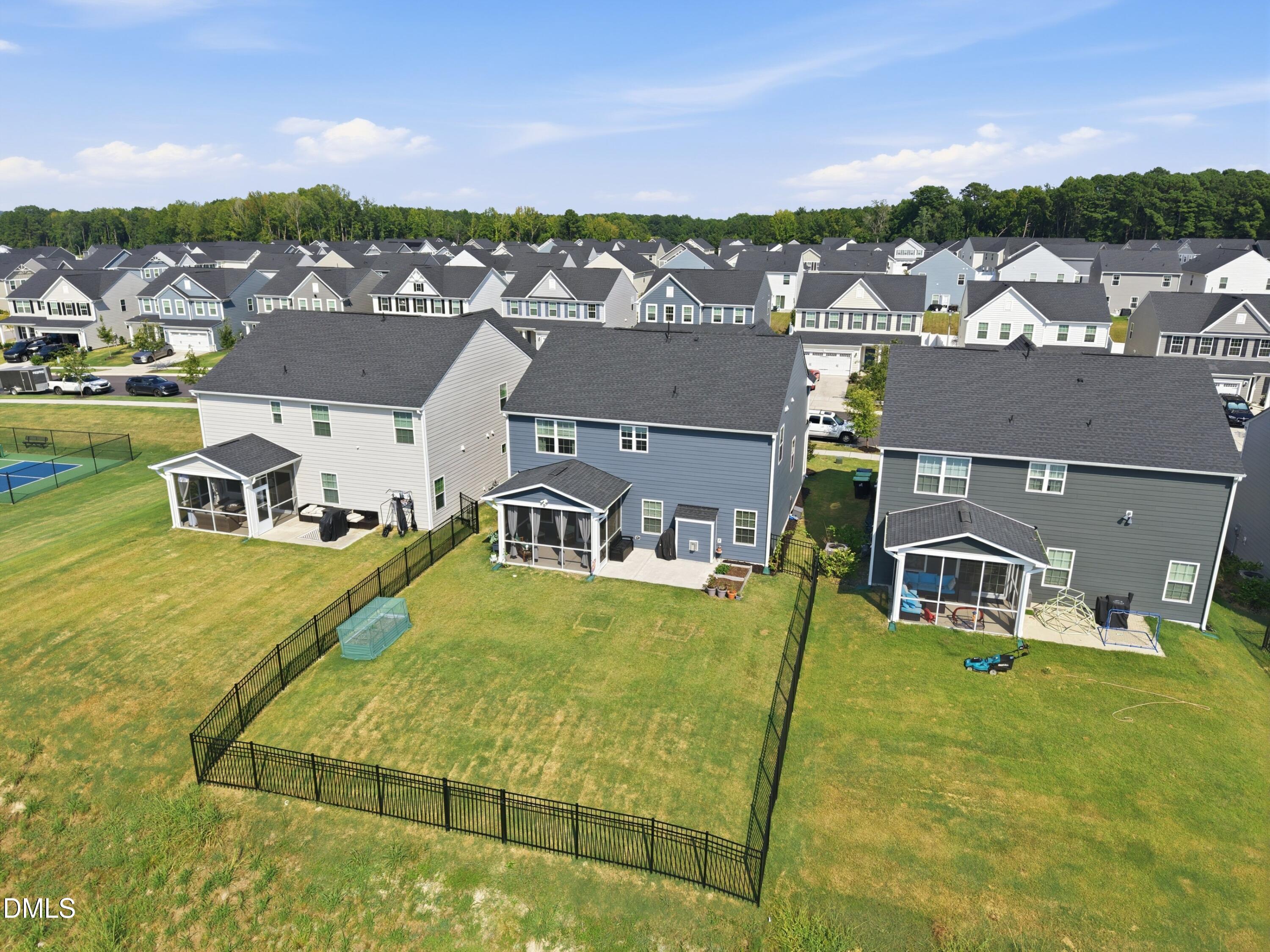 1056 Chevy Park Landing Property Photo 46