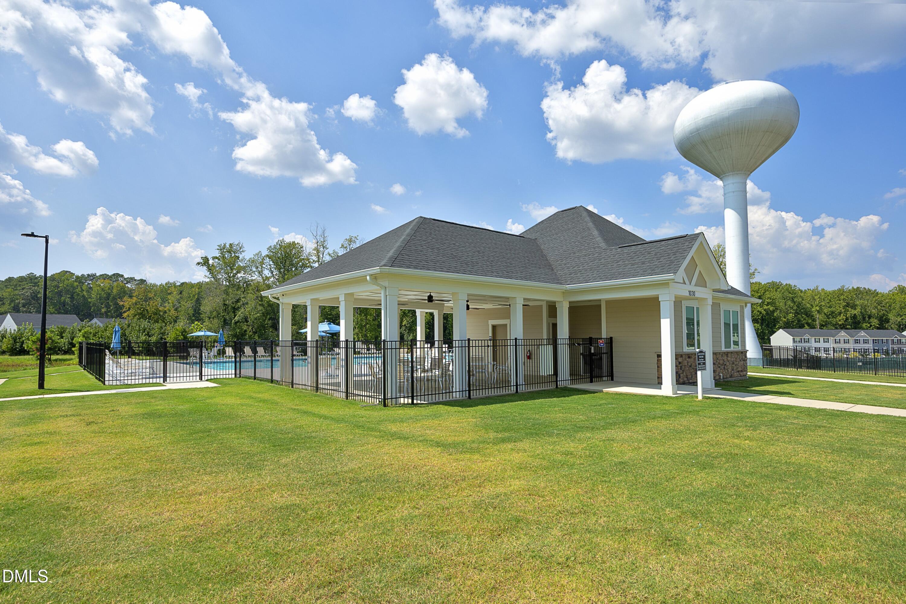 1056 Chevy Park Landing Property Photo 50