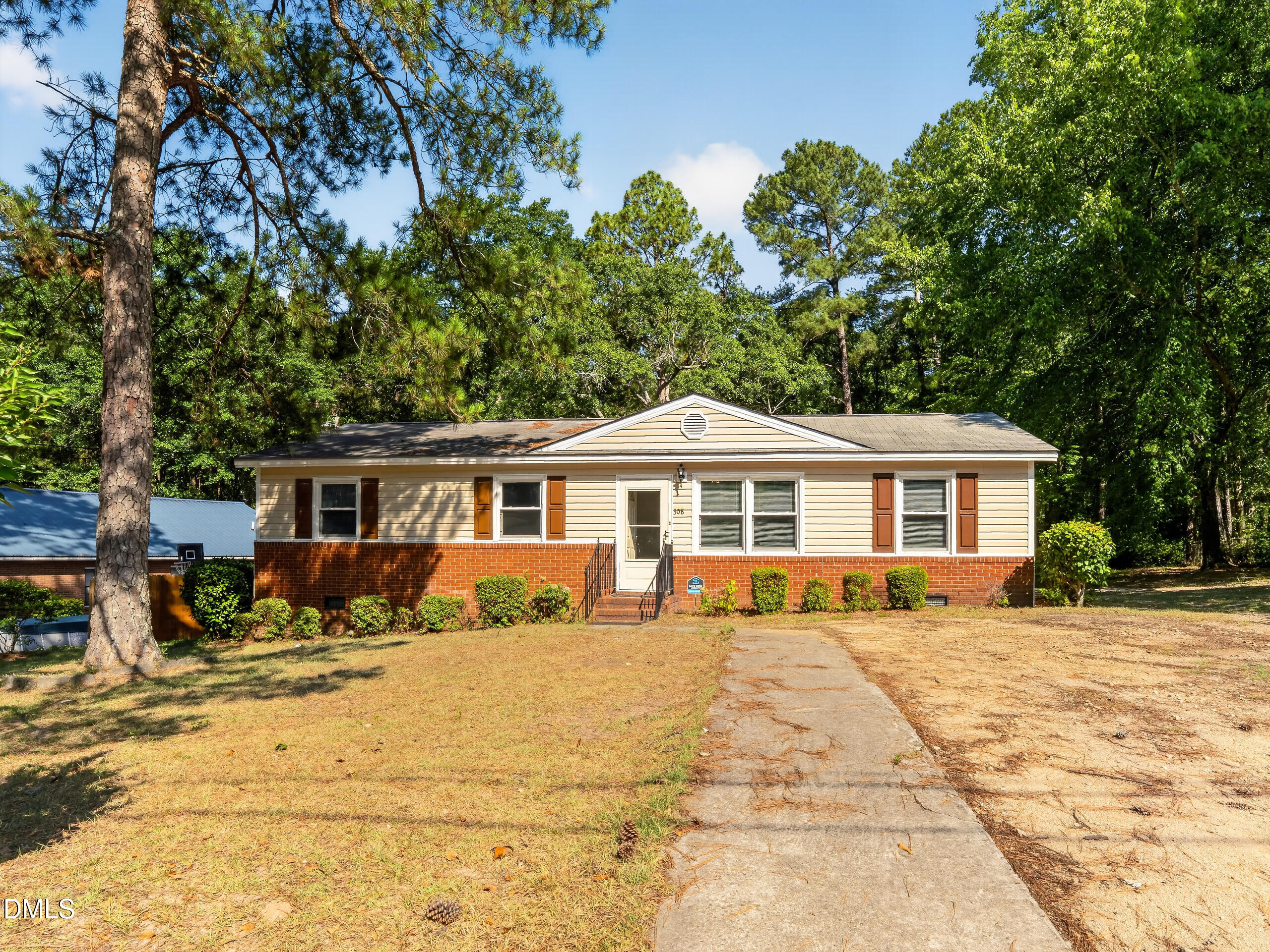 308 Pennsylvania Avenue Property Photo 1