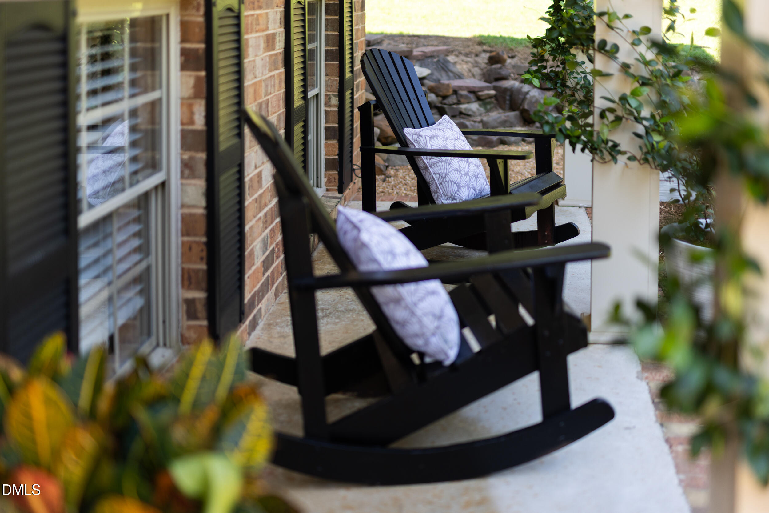 3519 Winding Way Property Photo 6