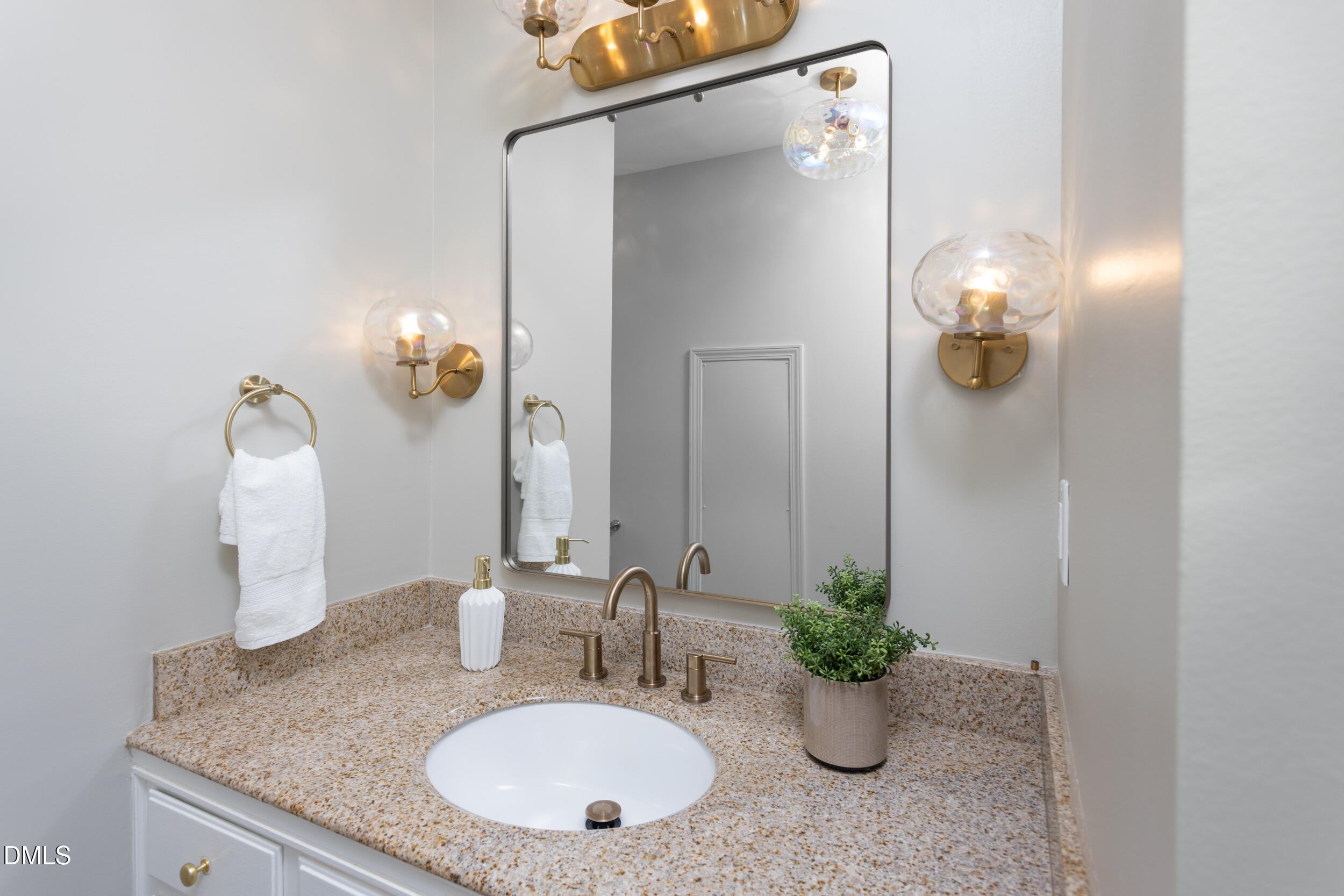 3519 Winding Way Property Photo 44
