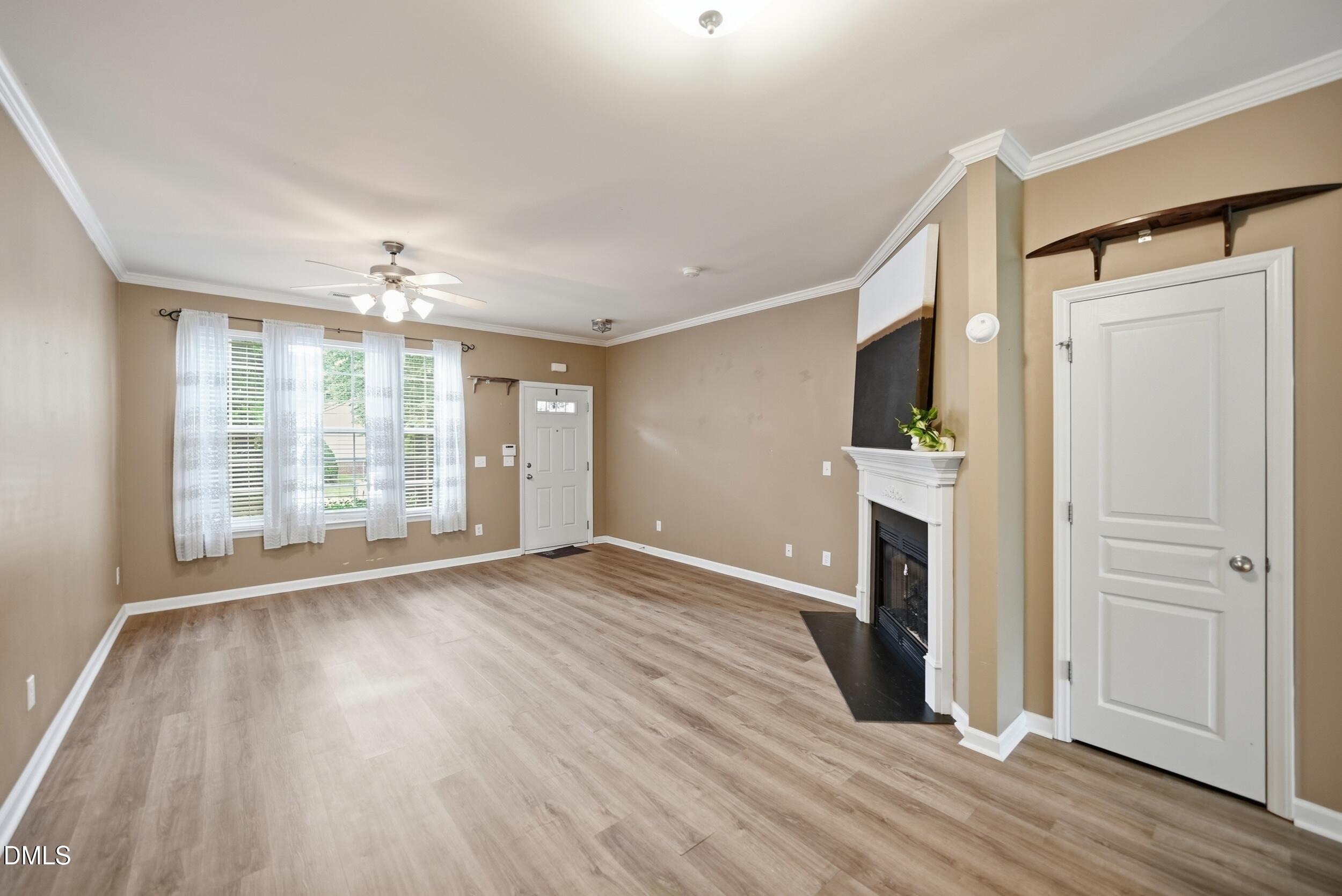 5311 Crescentview Parkway Property Photo 5
