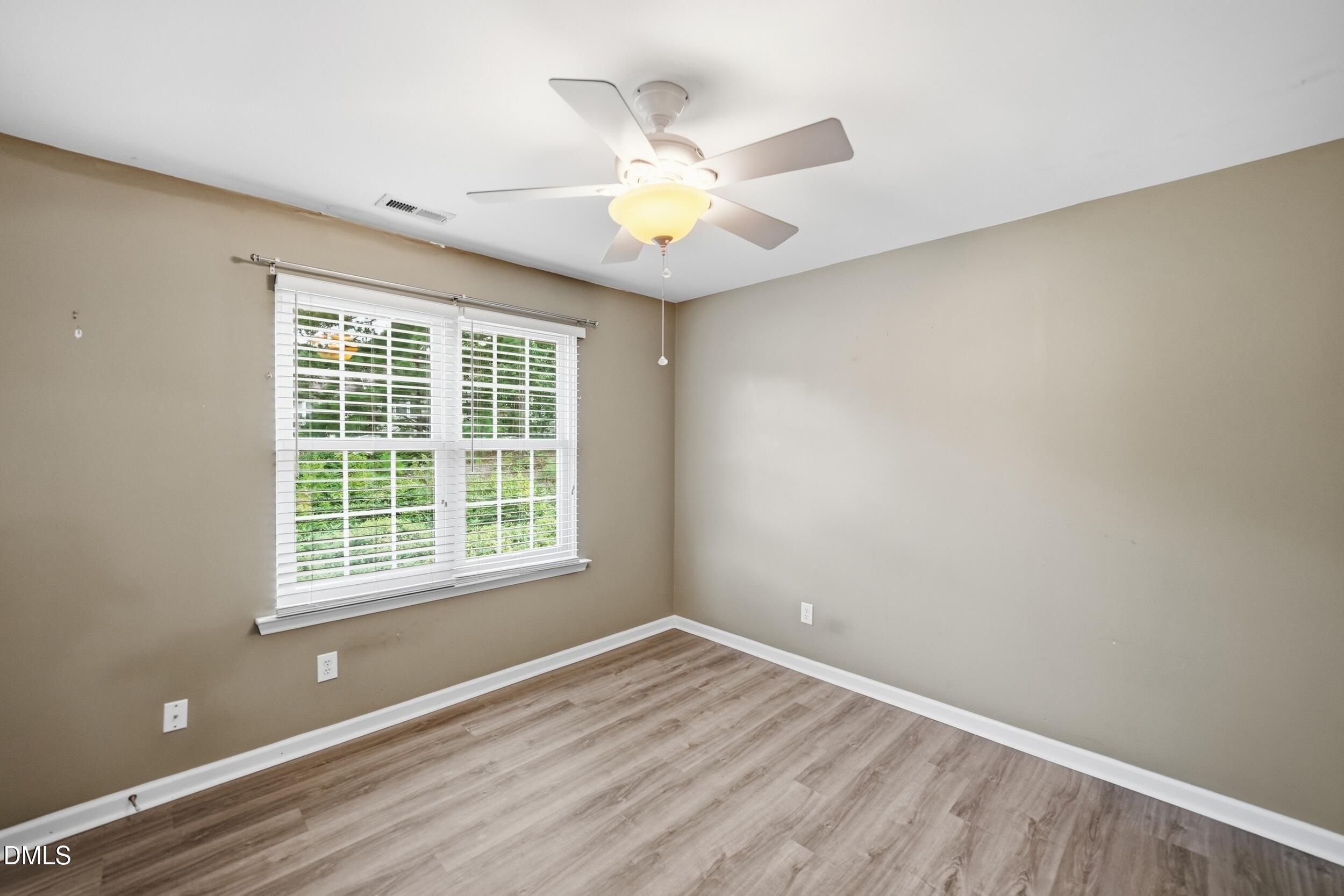 5311 Crescentview Parkway Property Photo 11