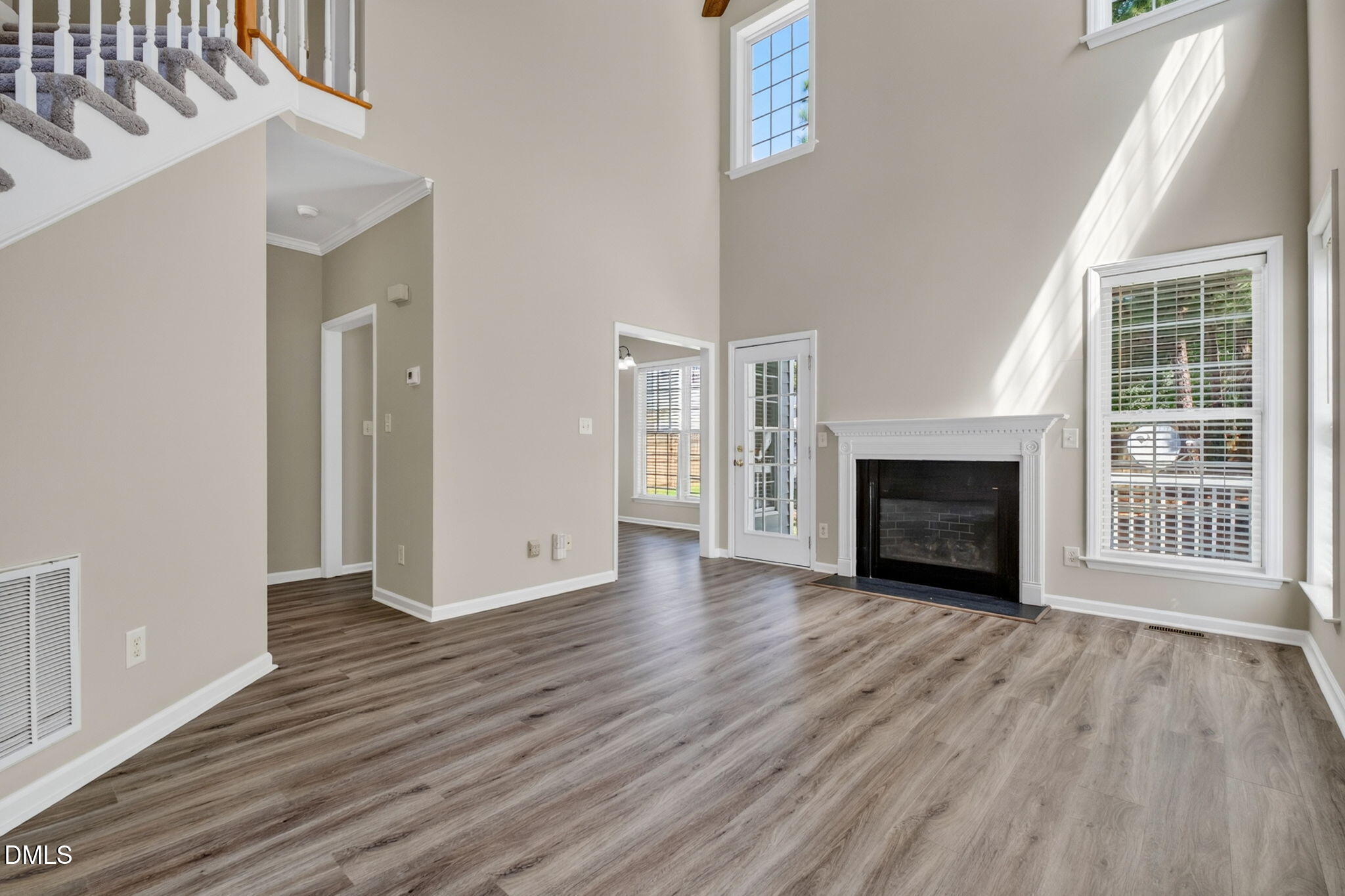 2525 Trailwood Hills Drive Property Photo 10