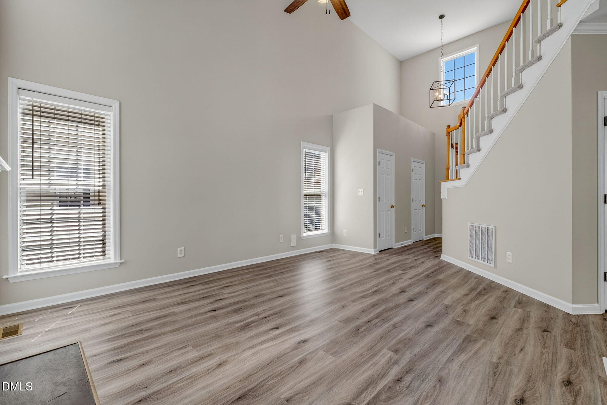 2525 Trailwood Hills Drive Property Photo 11