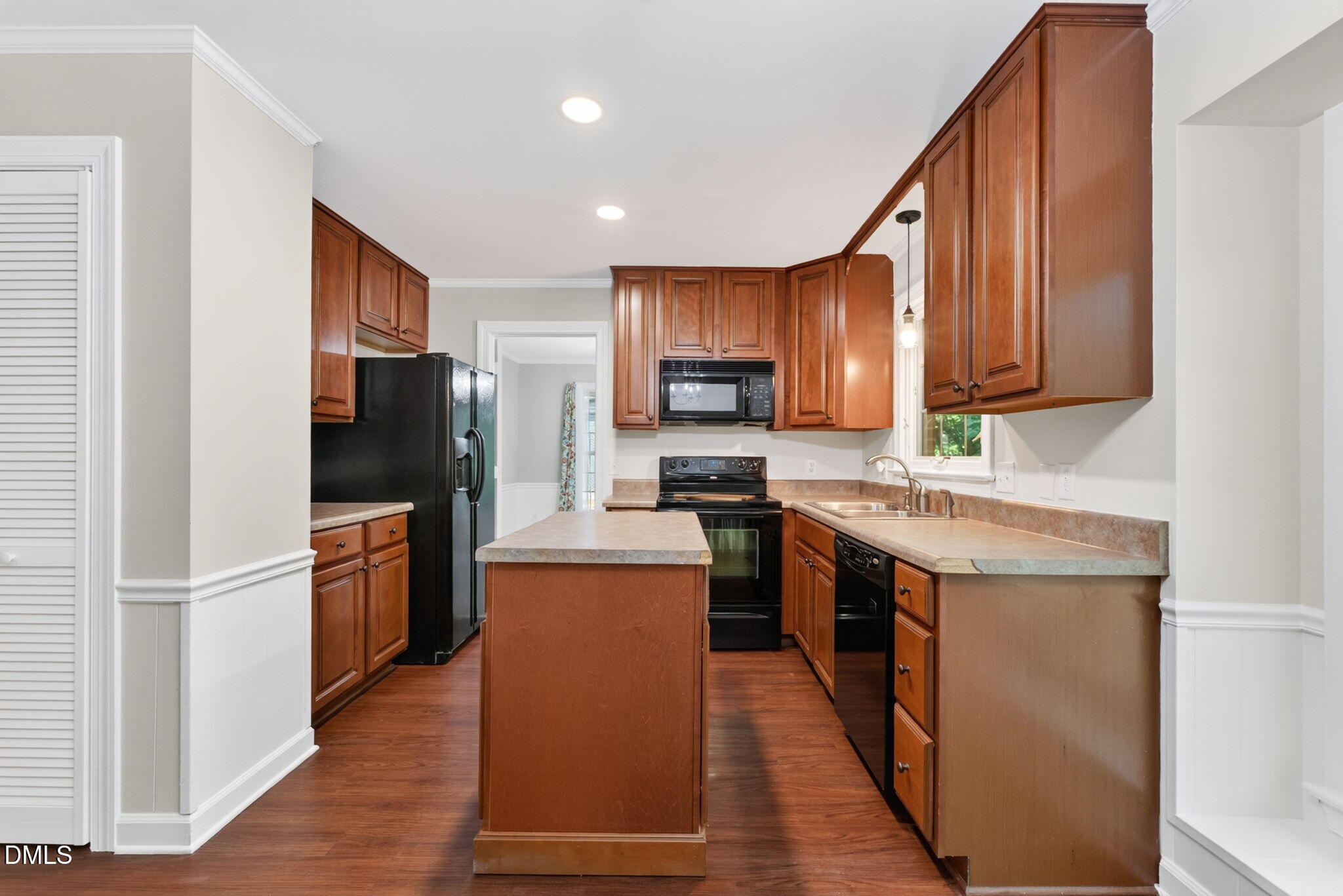 1202 Wellington Lane Property Photo 13