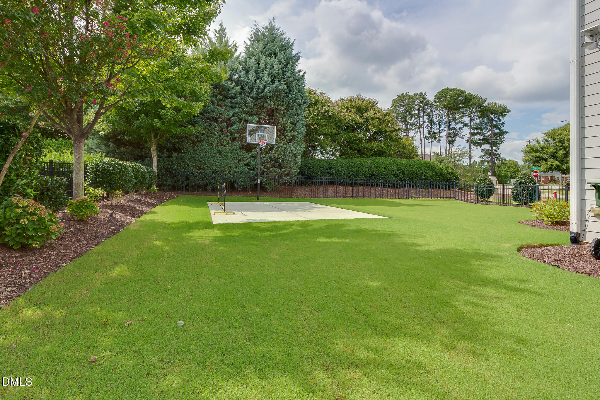 104 Hackamore Lane Property Photo 42
