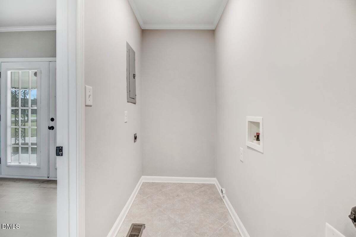 1676 Tommys Road Property Photo 11
