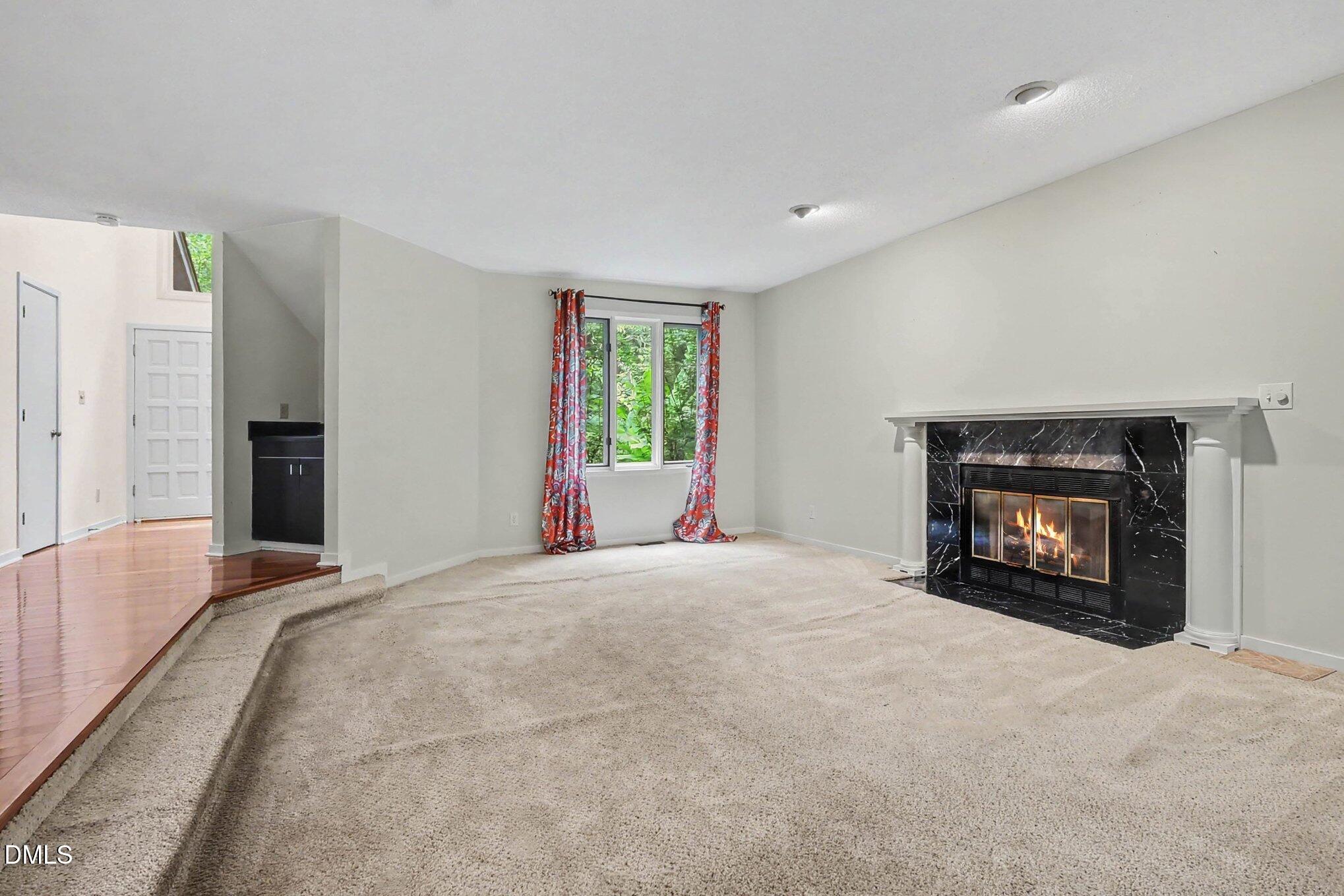 814 Lake Forest Drive Property Photo 8