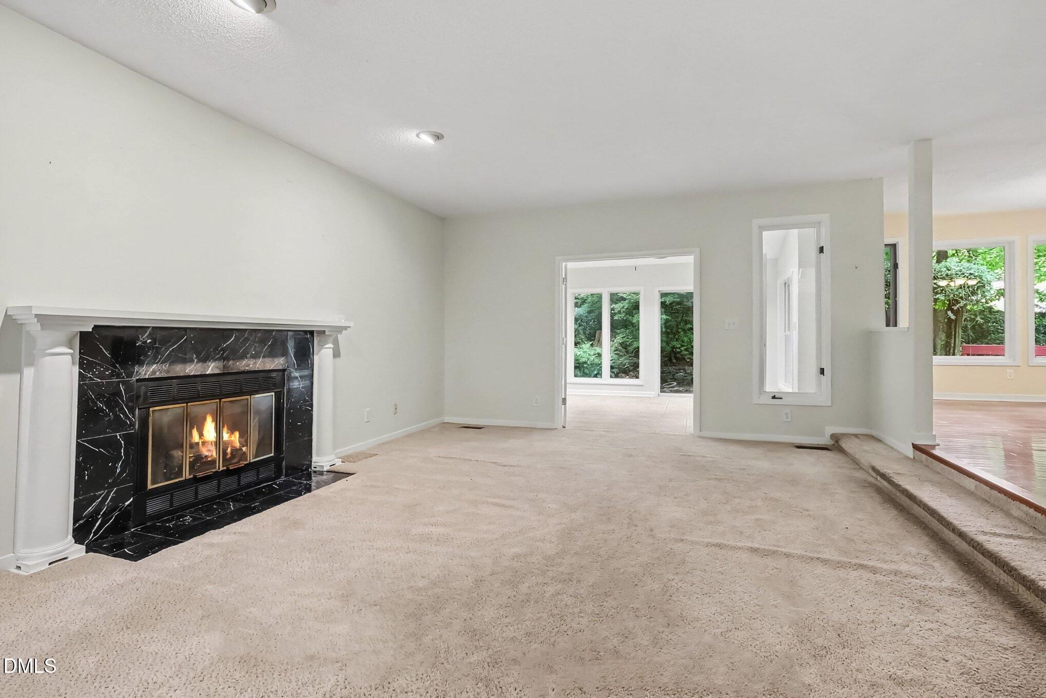 814 Lake Forest Drive Property Photo 9