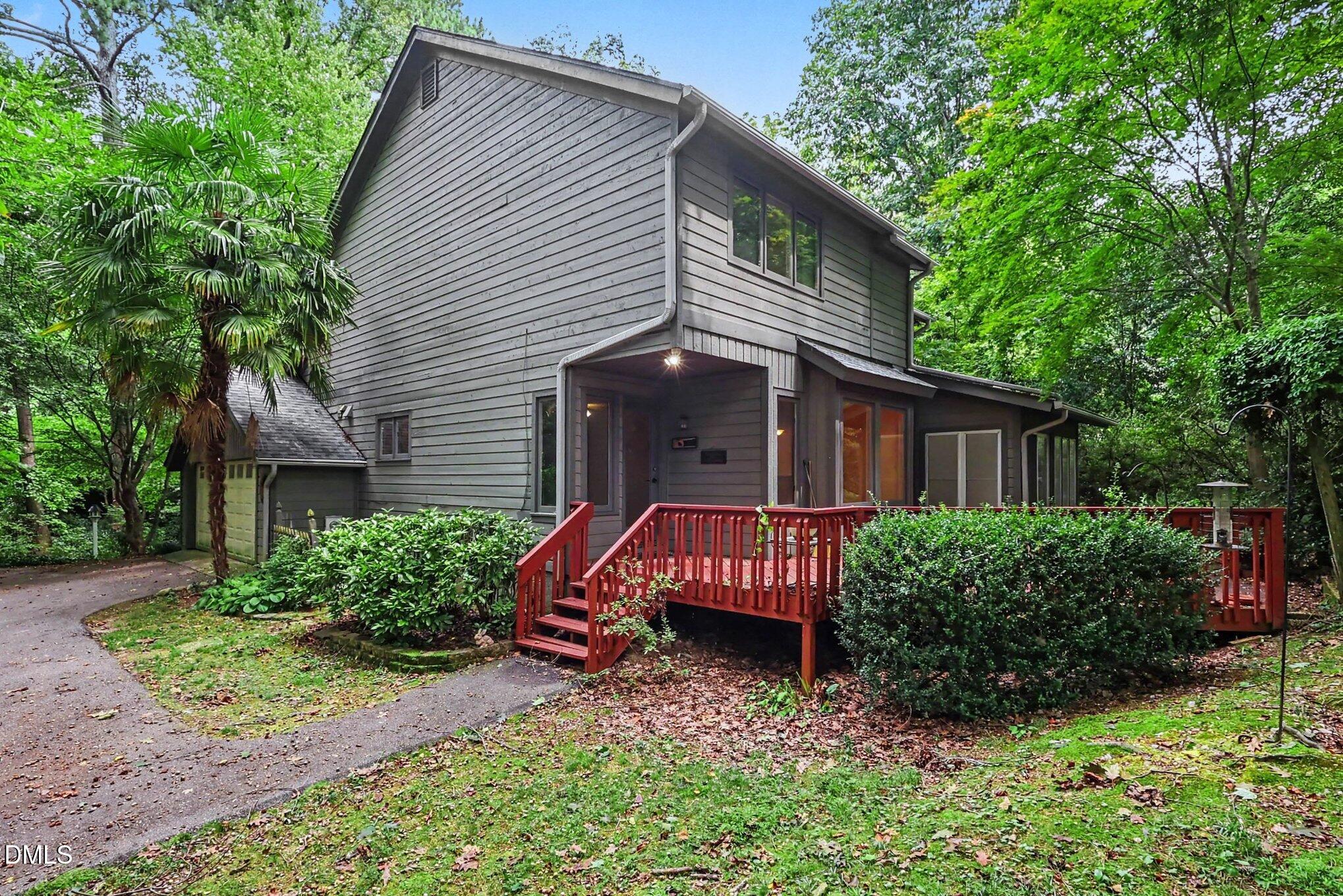 814 Lake Forest Drive Property Photo 31