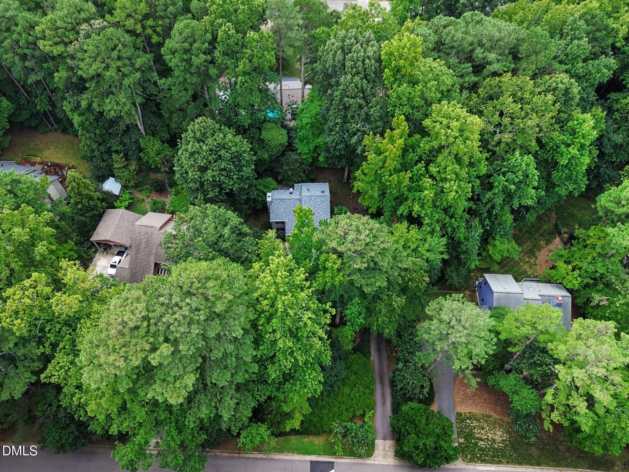 814 Lake Forest Drive Property Photo 35