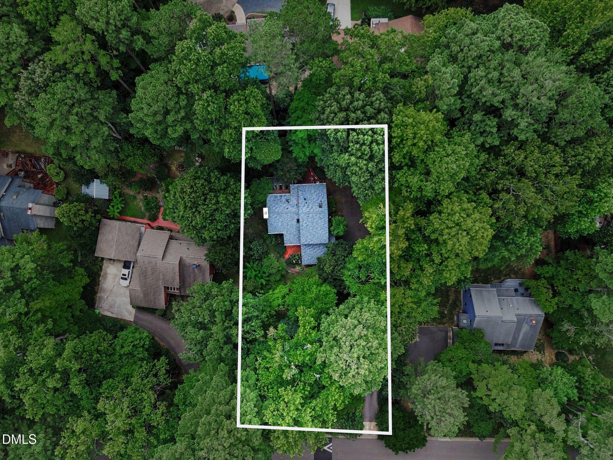 814 Lake Forest Drive Property Photo 37