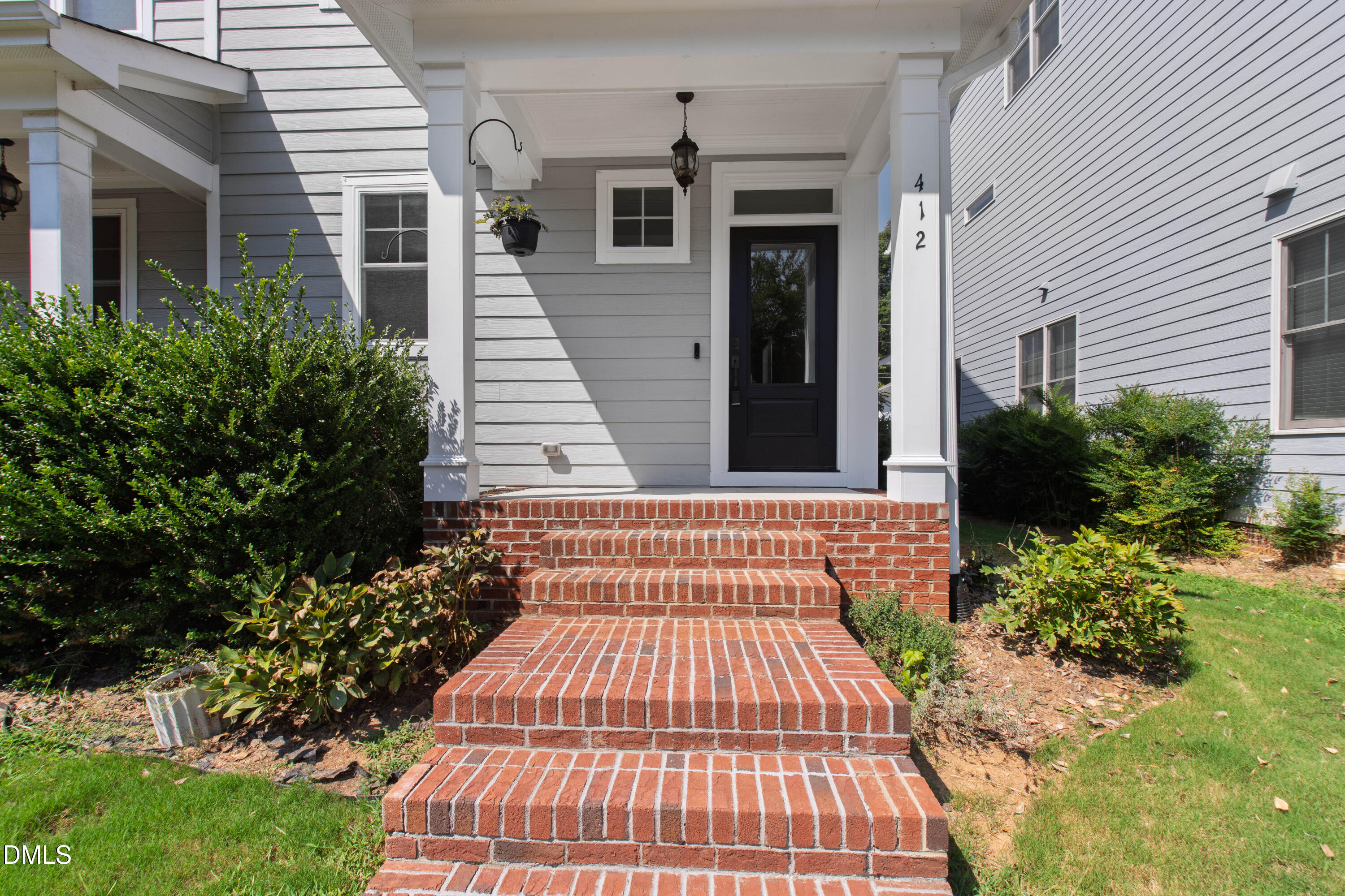 412 S Camellia Street Property Photo 5