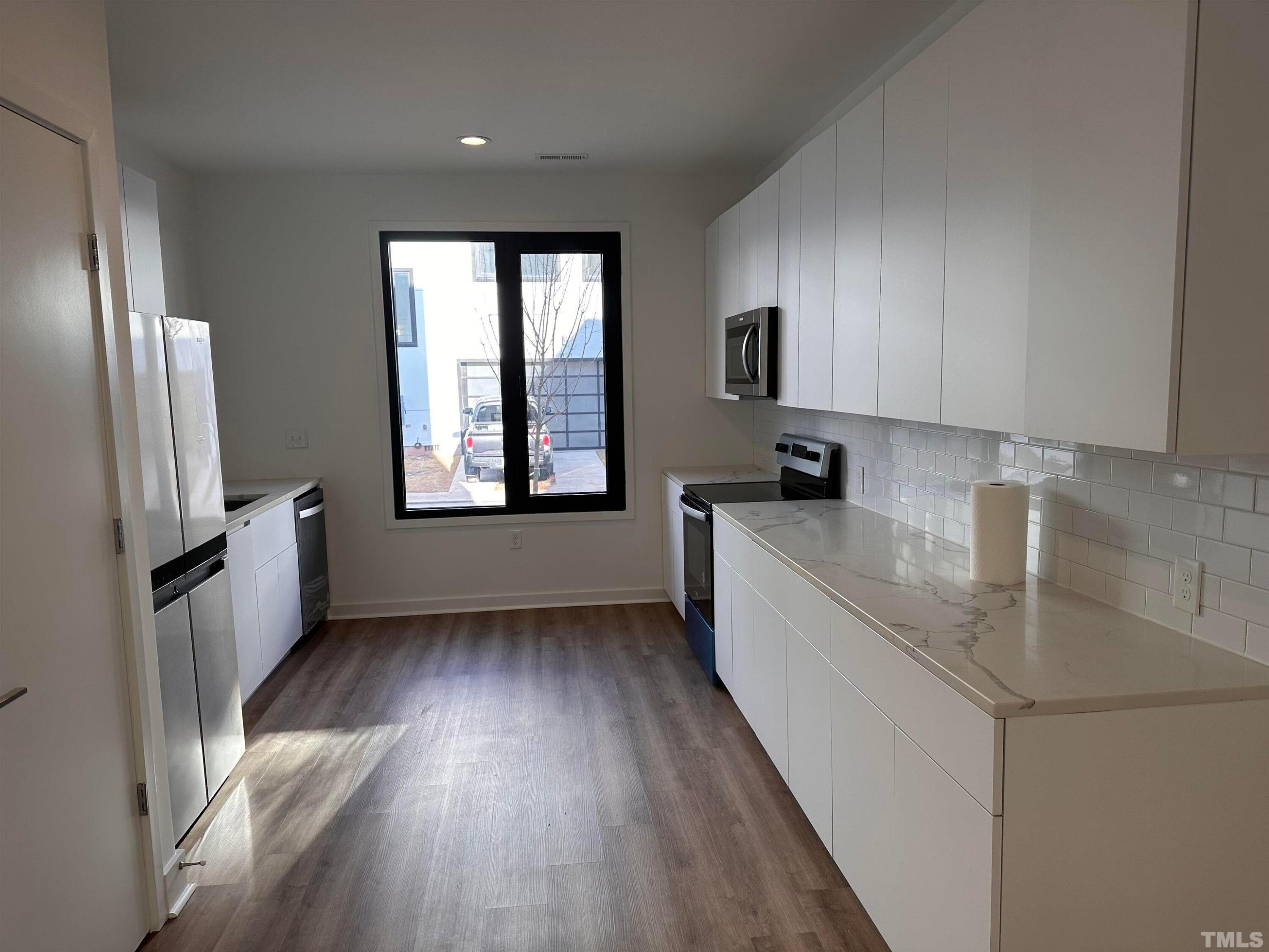 1112 Nova Street Property Photo 8