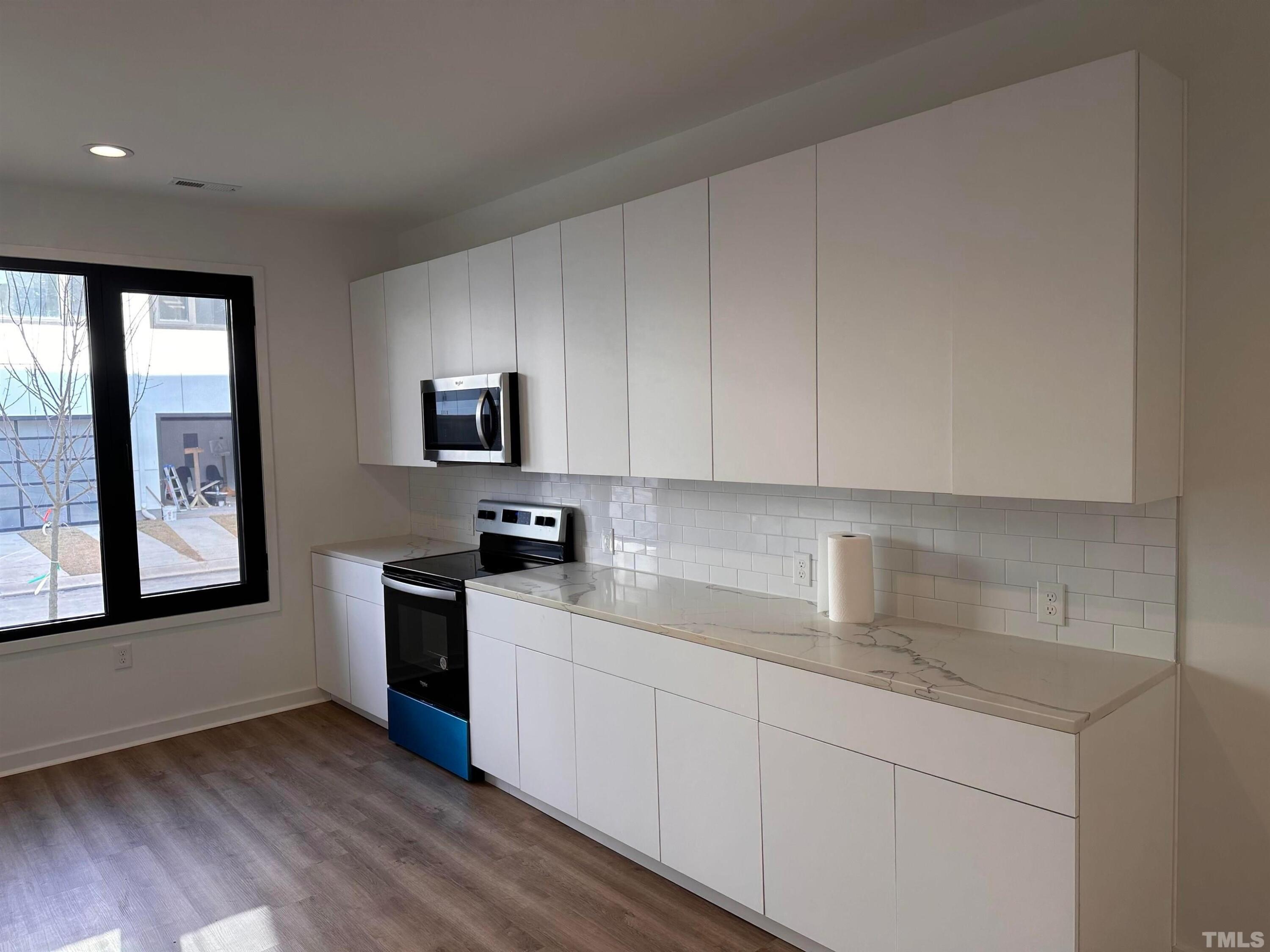 1112 Nova Street Property Photo 10