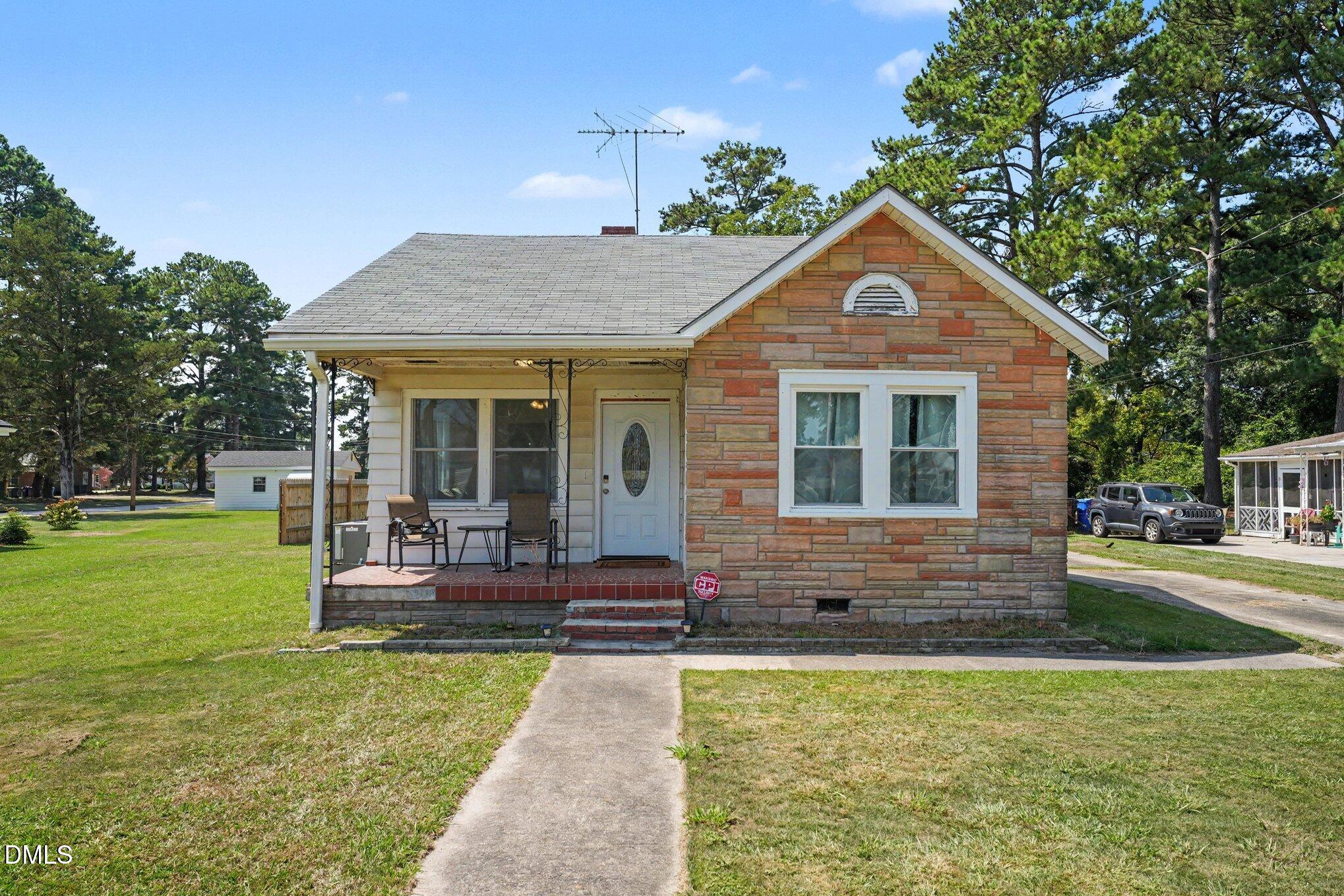 3903 Bell Street Nw Property Photo 1