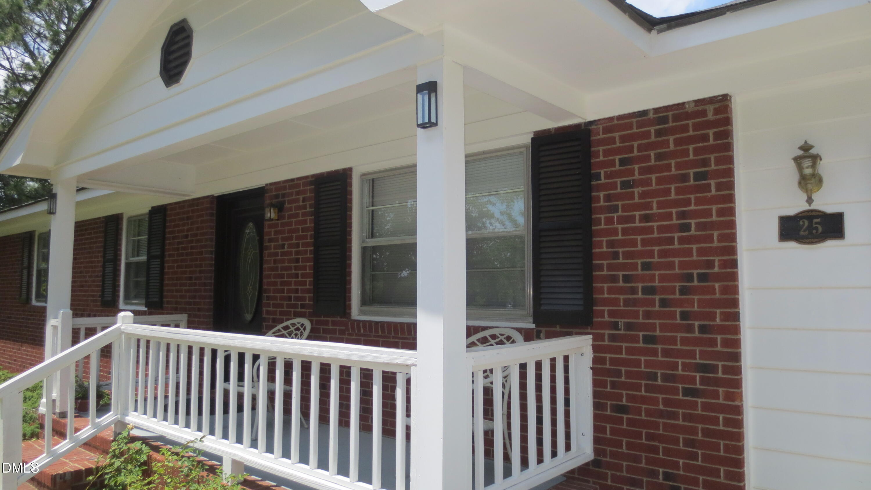 25 E North Street Property Photo 2