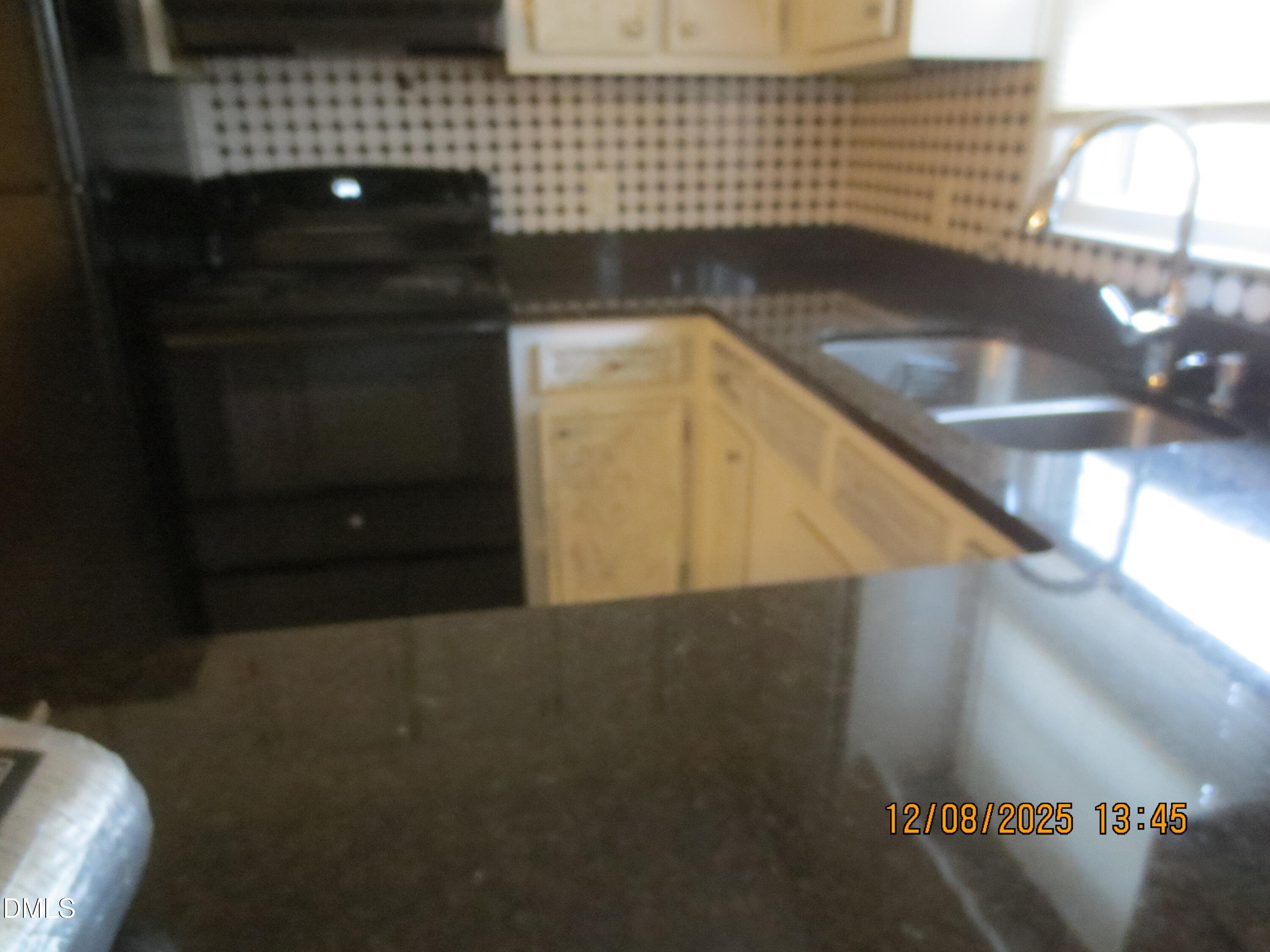25 E North Street Property Photo 7