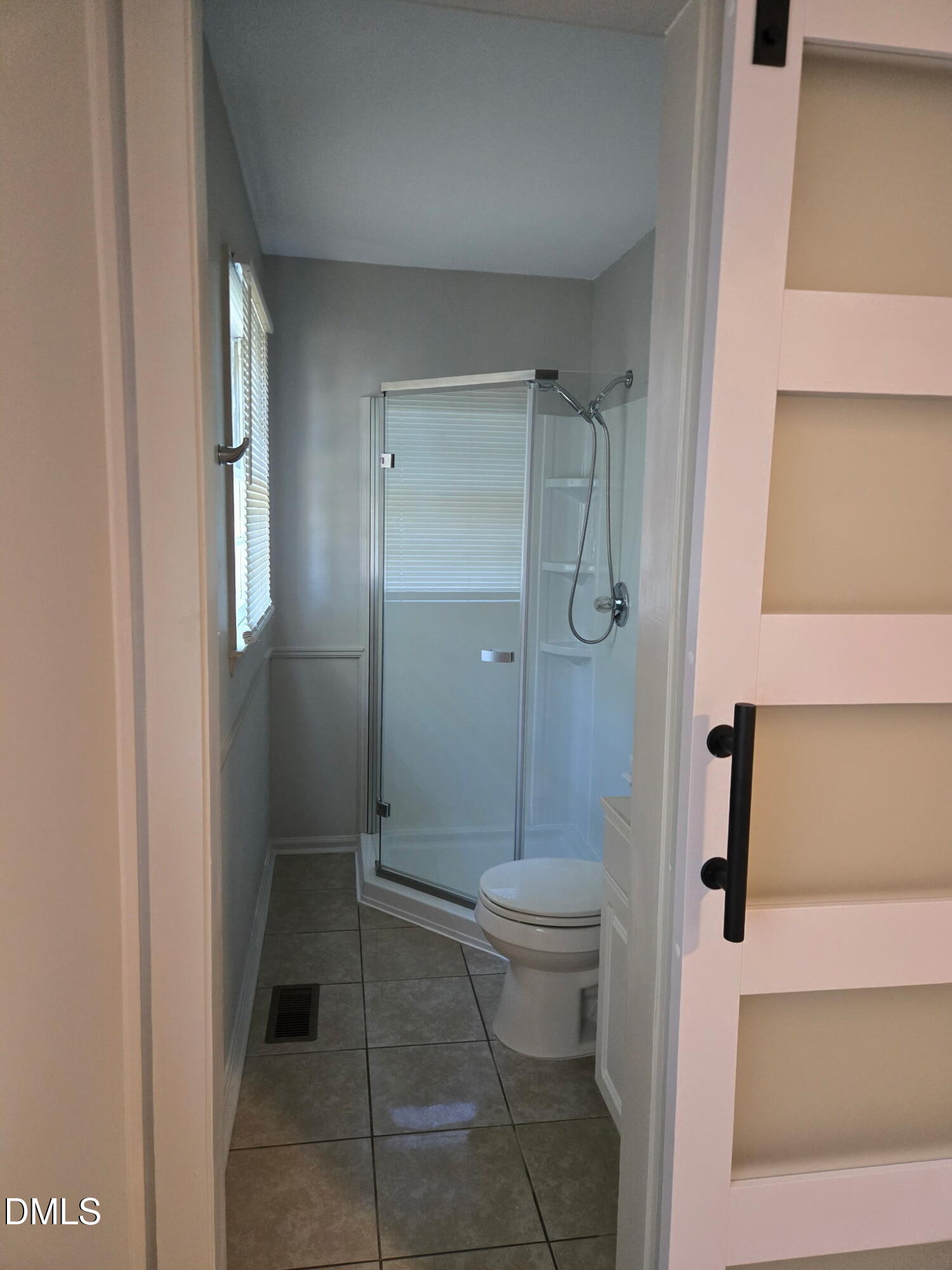 25 E North Street Property Photo 10