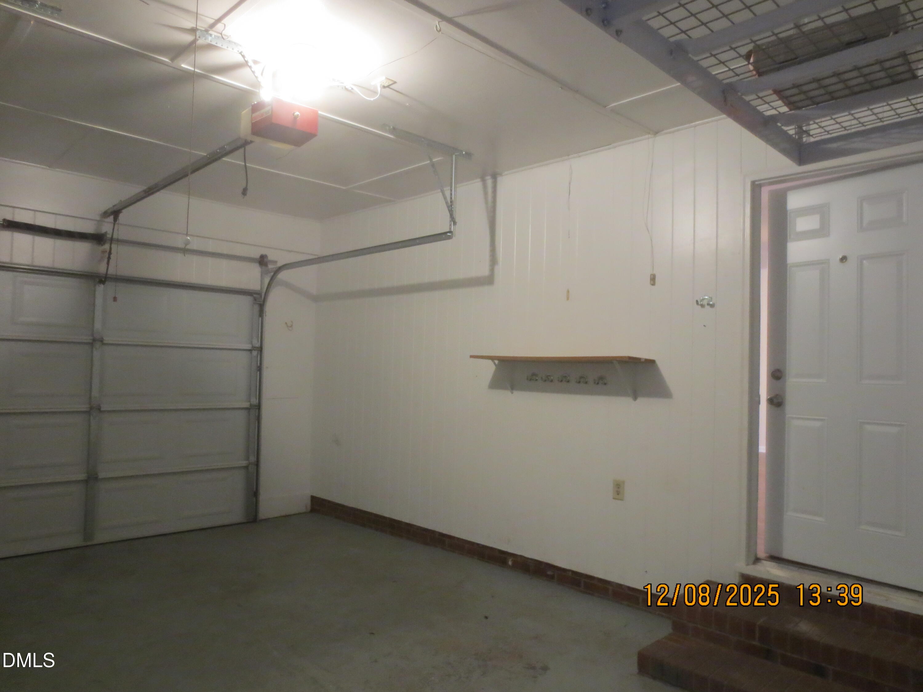 25 E North Street Property Photo 16