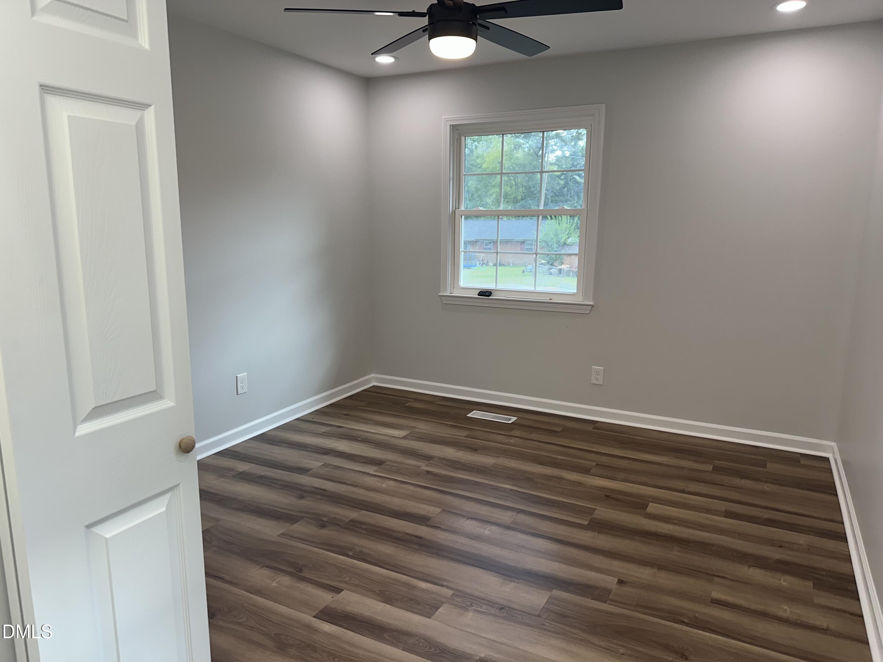 113 Beam Circle Property Photo 18