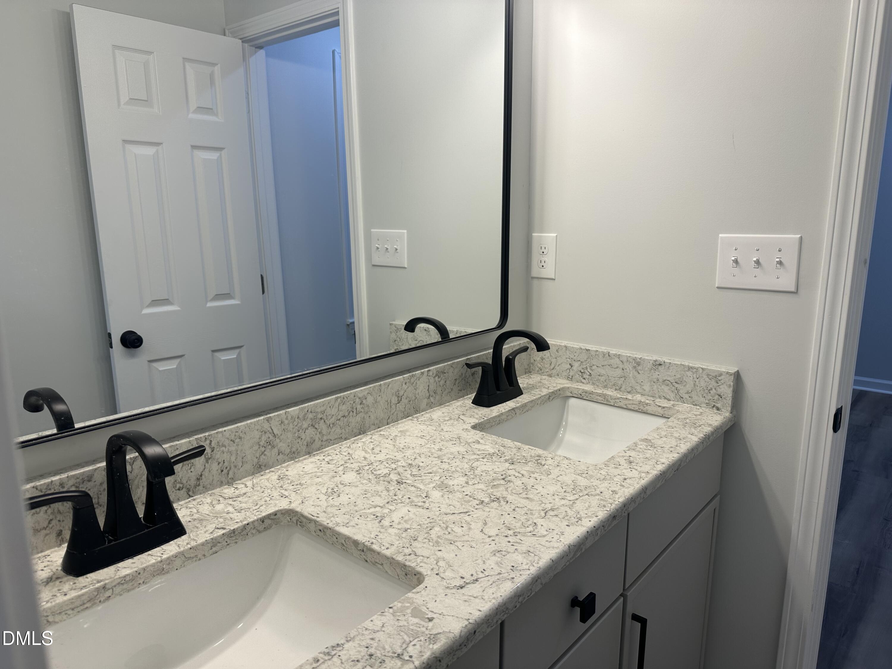 113 Beam Circle Property Photo 24