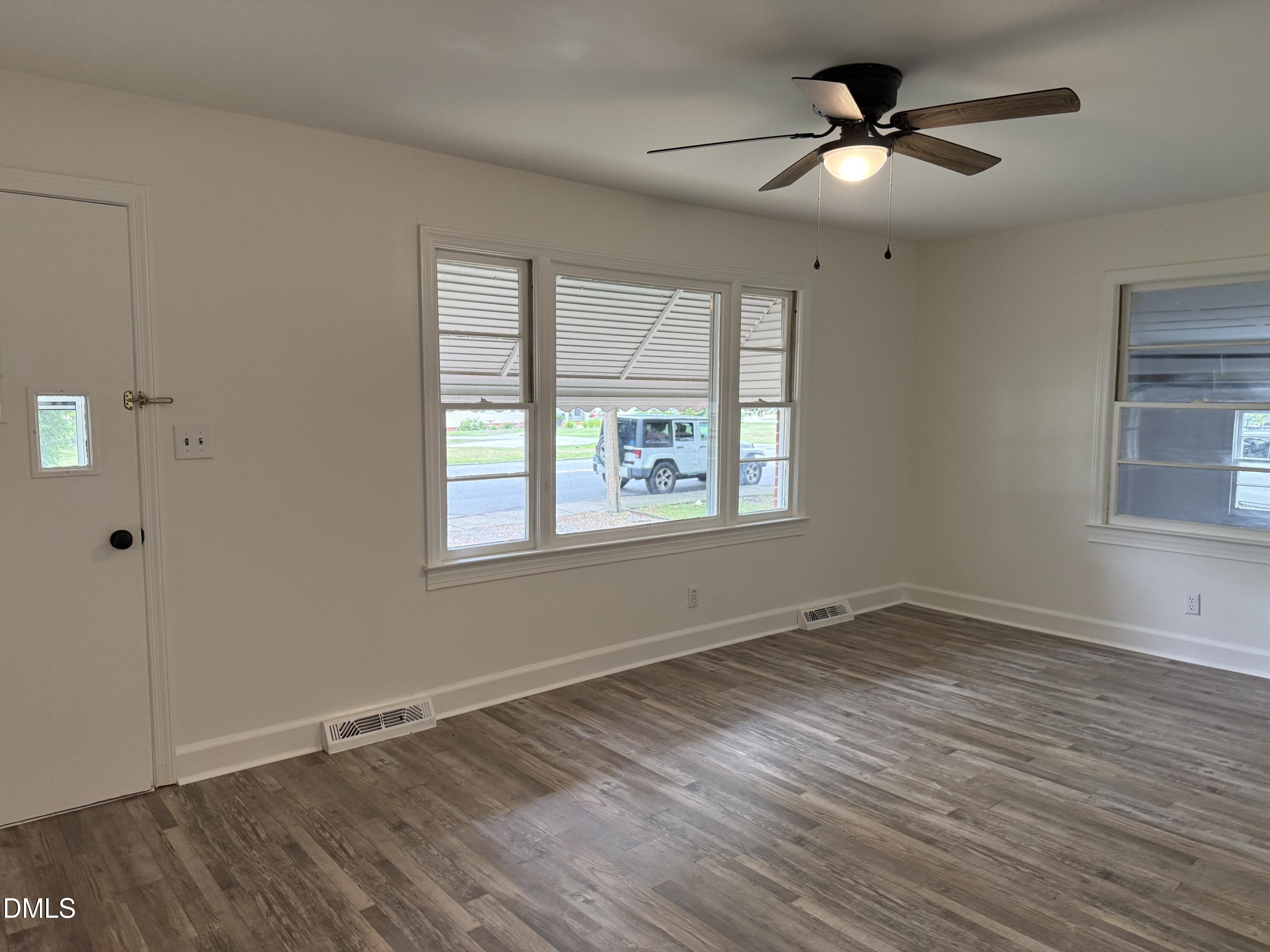 316 Hamby Street Property Photo 8