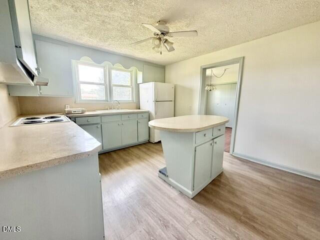 5300 Cheek Road Property Photo 4
