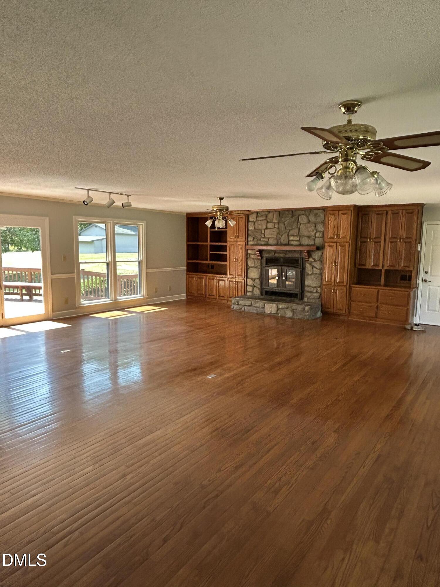 5601 Sky Lane Drive Property Photo 6